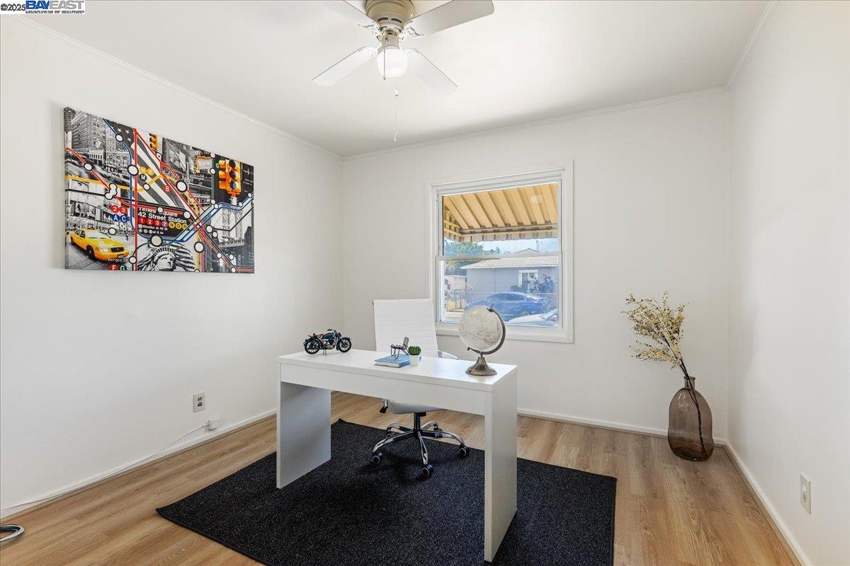Detail Gallery Image 19 of 26 For 9900 Maddux Dr, Oakland,  CA 94603 - 3 Beds | 2 Baths