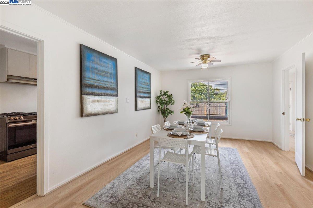 Detail Gallery Image 9 of 26 For 9900 Maddux Dr, Oakland,  CA 94603 - 3 Beds | 2 Baths