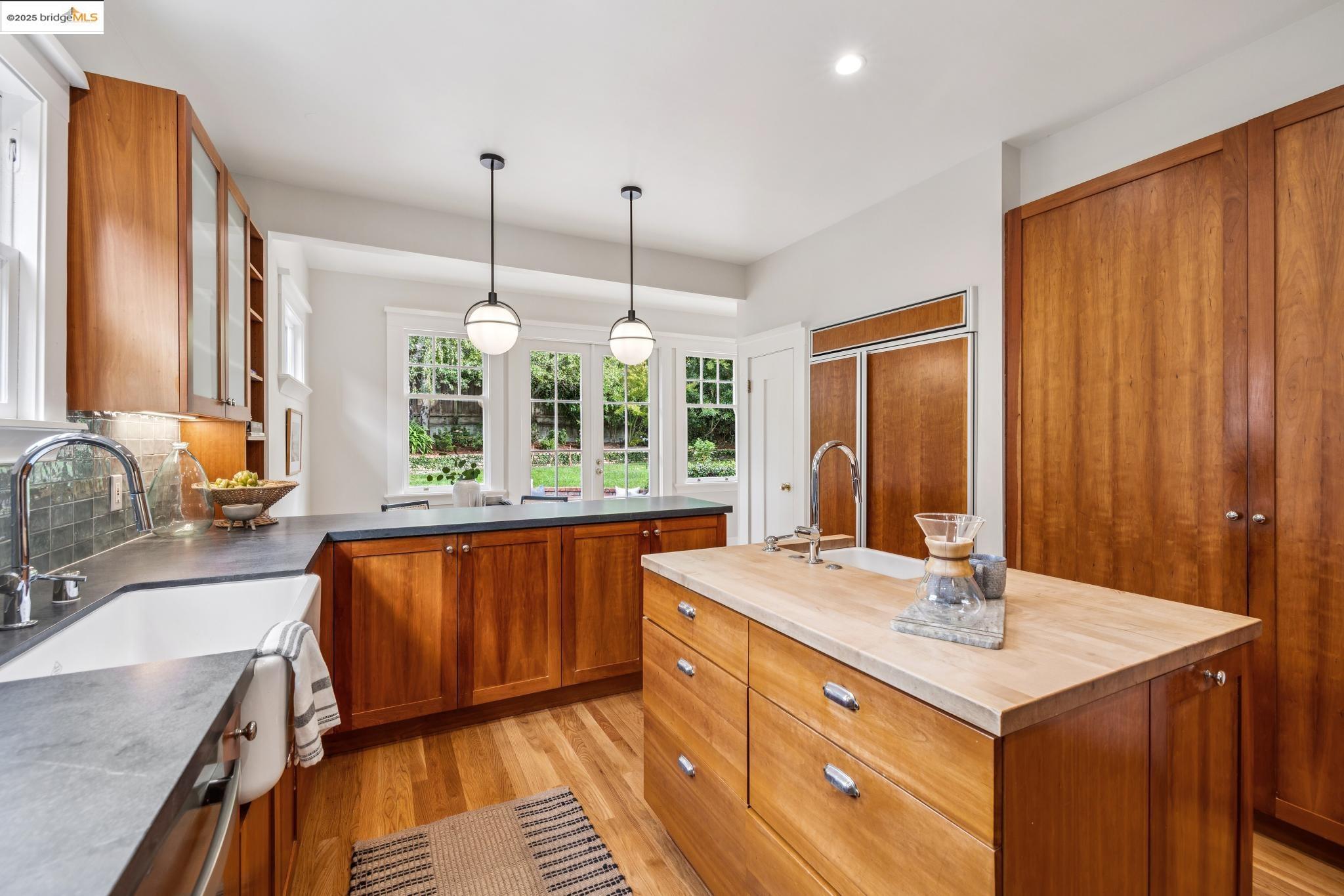 Detail Gallery Image 18 of 50 For 118 Hillside Ave, Piedmont,  CA 94611 - 3 Beds | 2/1 Baths