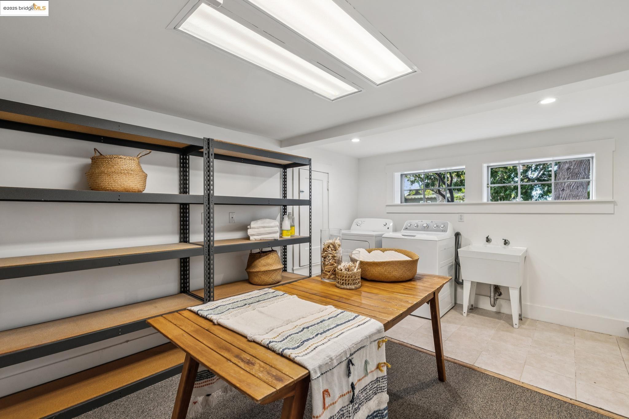 Detail Gallery Image 29 of 50 For 118 Hillside Ave, Piedmont,  CA 94611 - 3 Beds | 2/1 Baths