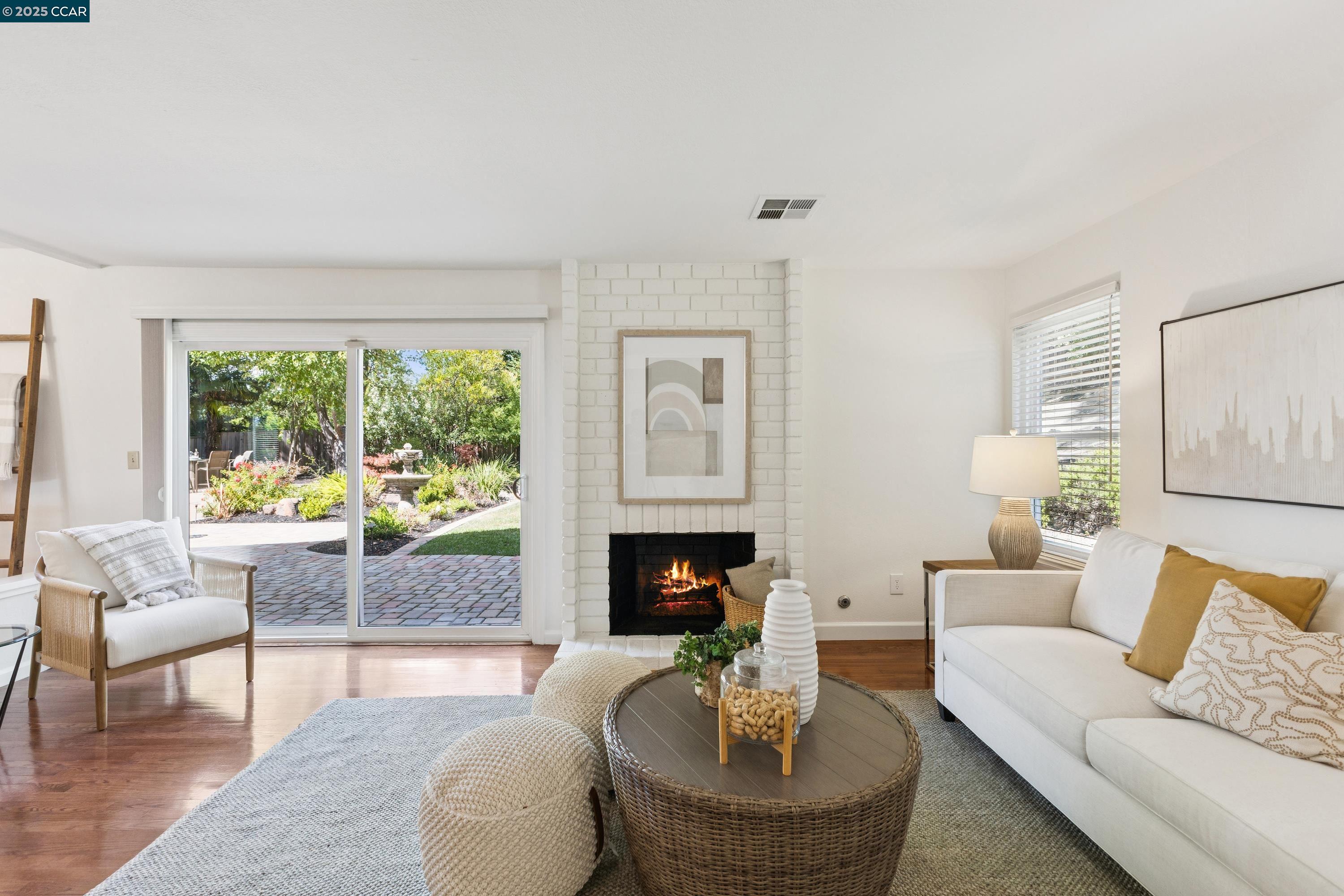 Detail Gallery Image 23 of 54 For 382 Bolero Drive, Danville,  CA 94526 - 4 Beds | 2/1 Baths