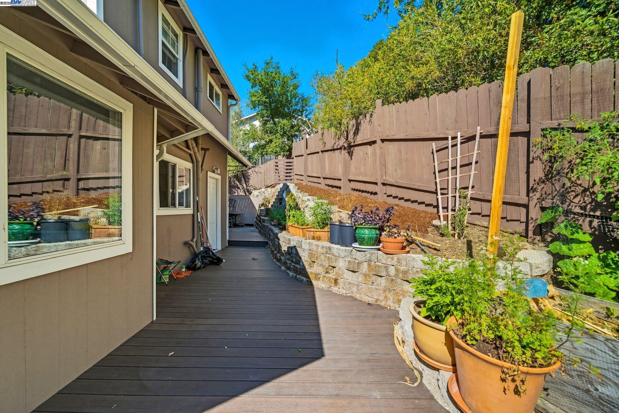 Detail Gallery Image 34 of 60 For 17 Prospect Dr, San Rafael,  CA 94901 - – Beds | – Baths