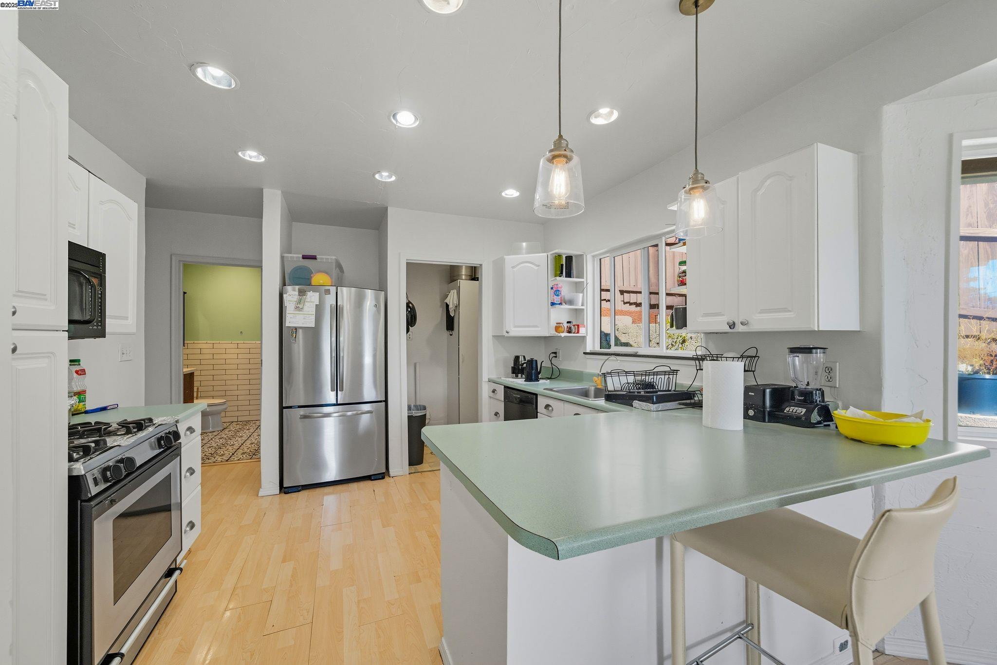 Detail Gallery Image 37 of 60 For 17 Prospect Dr, San Rafael,  CA 94901 - – Beds | – Baths