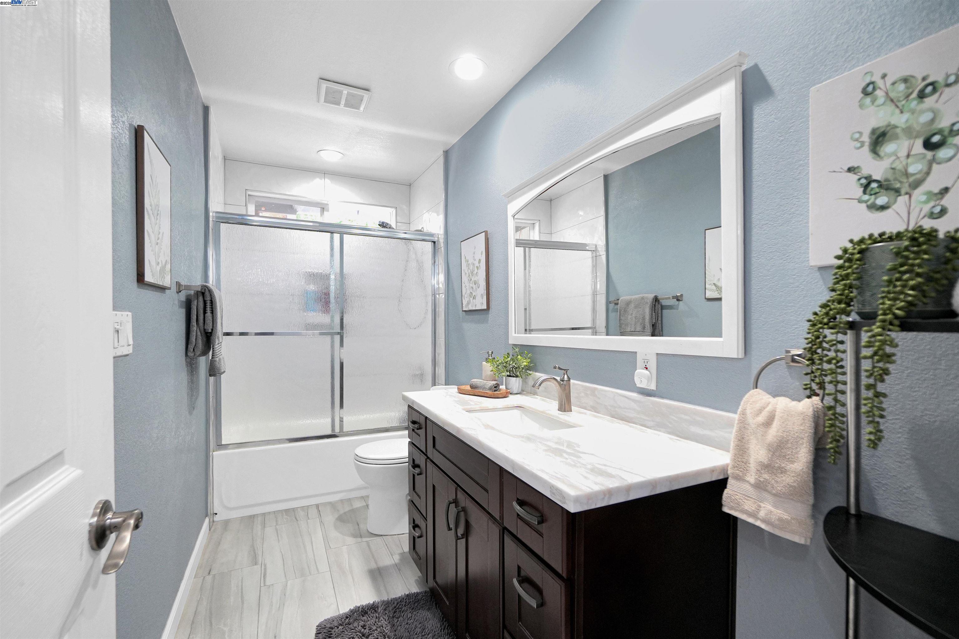 Detail Gallery Image 23 of 52 For 22633 Mossy Rock Drive, Hayward,  CA 94541 - 3 Beds | 2 Baths