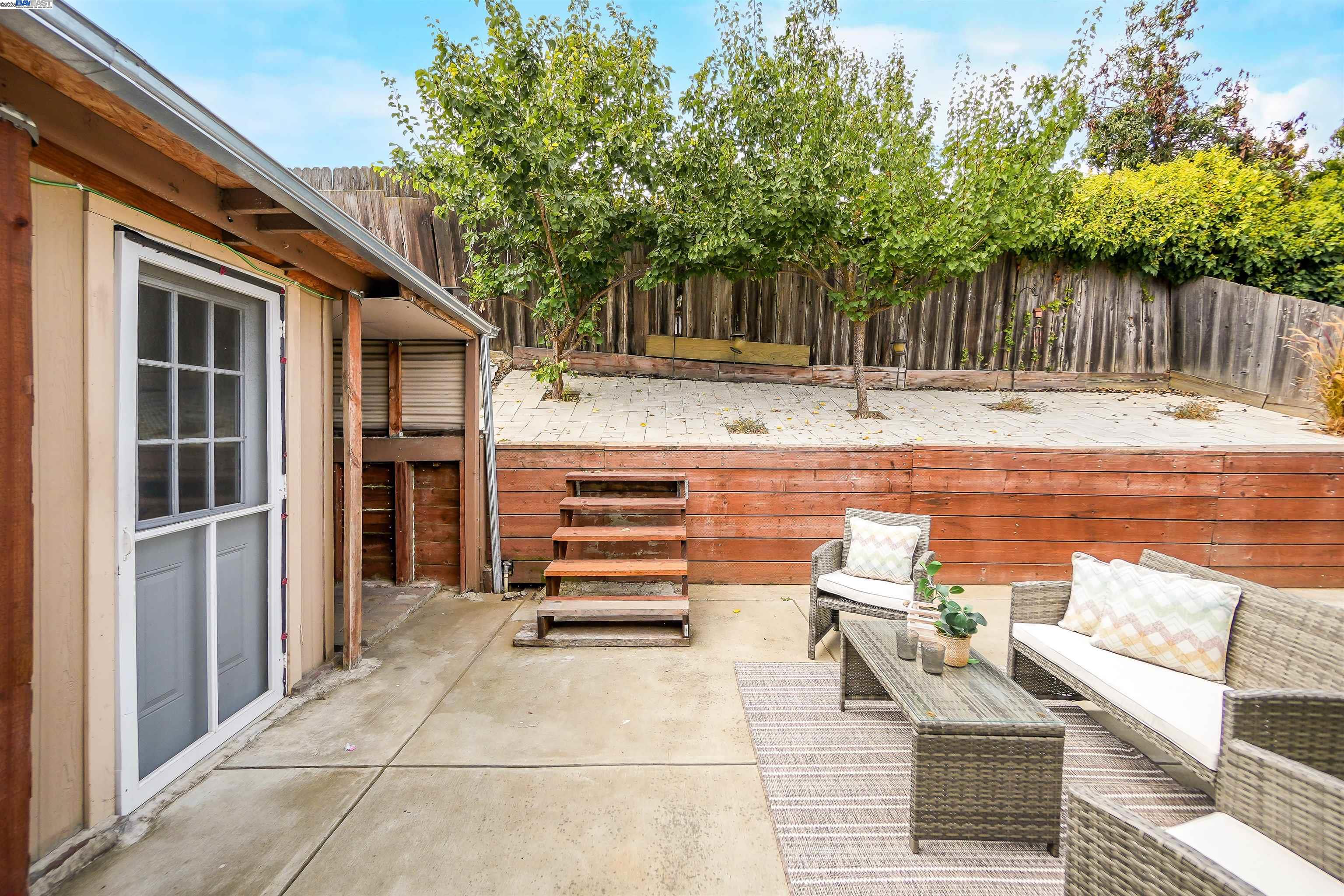 Detail Gallery Image 38 of 52 For 22633 Mossy Rock Drive, Hayward,  CA 94541 - 3 Beds | 2 Baths