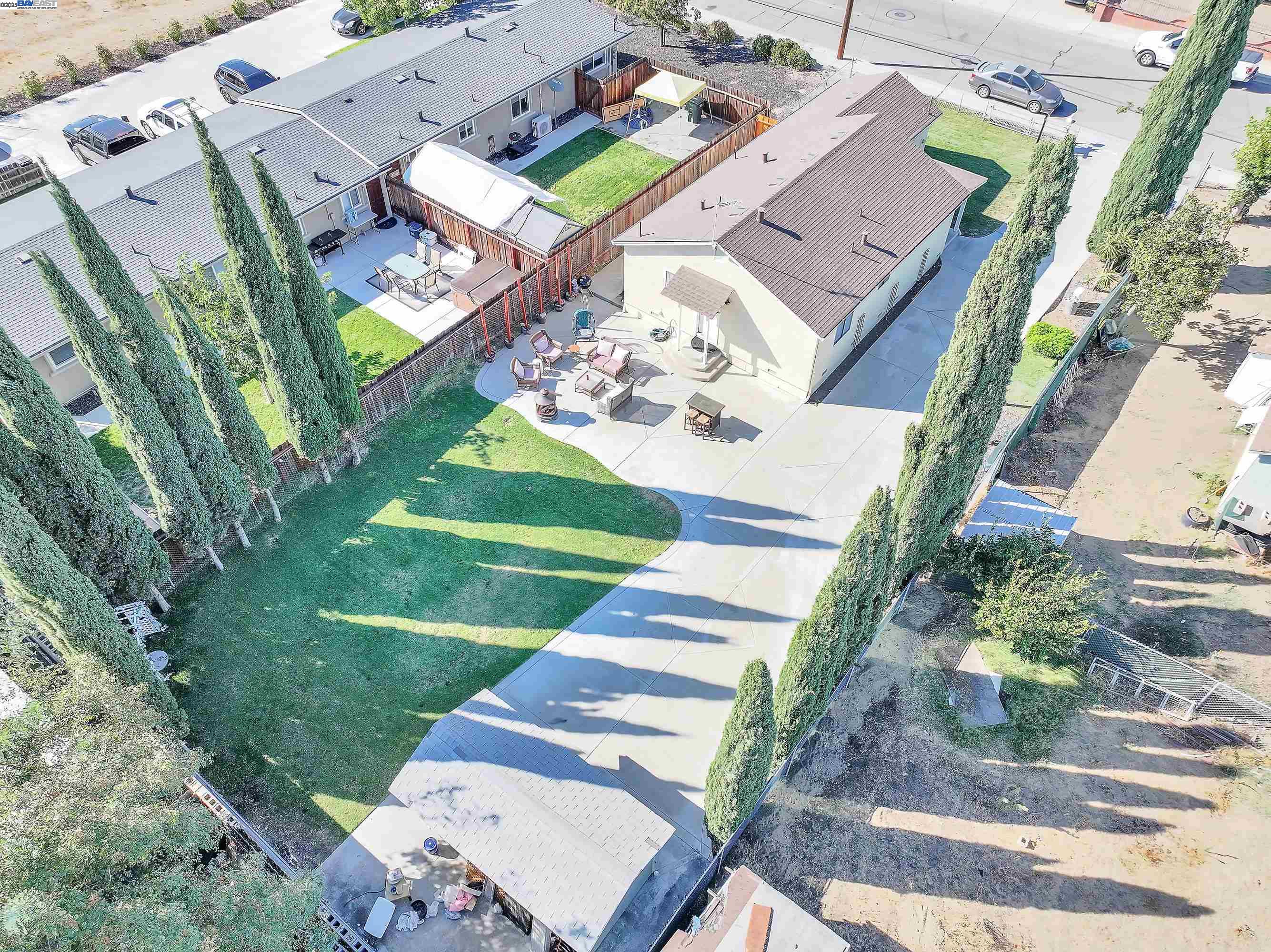 Detail Gallery Image 2 of 32 For 55 Malicoat Ave, Oakley,  CA 94561 - 3 Beds | 2 Baths