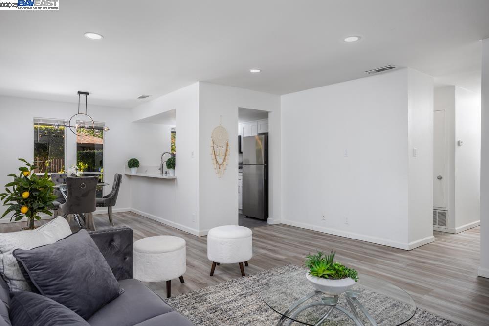 Photo #5: 41110966 Listing 