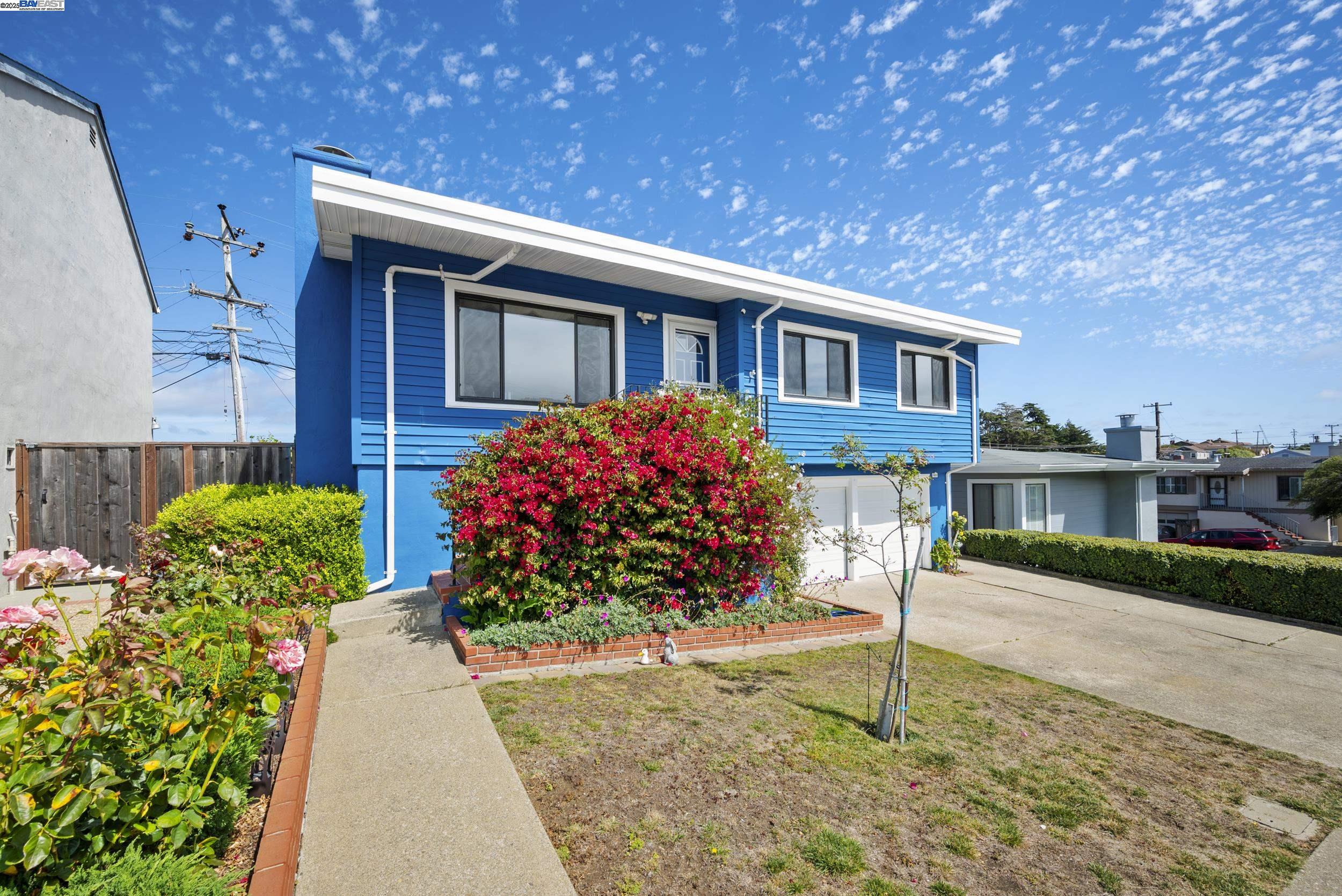 Detail Gallery Image 2 of 38 For 412 Alhambra Rd, South San Francisco,  CA 94080 - 3 Beds | 1 Baths