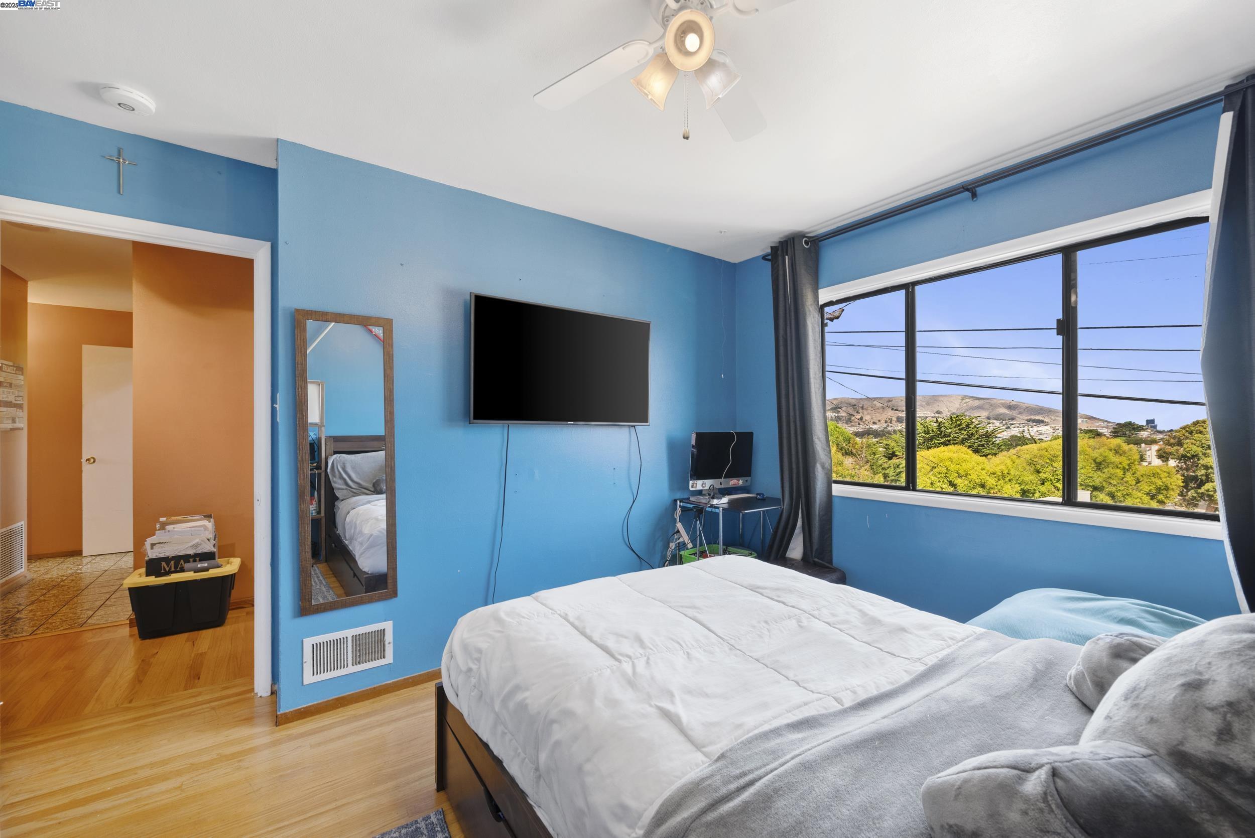 Detail Gallery Image 19 of 38 For 412 Alhambra Rd, South San Francisco,  CA 94080 - 3 Beds | 1 Baths