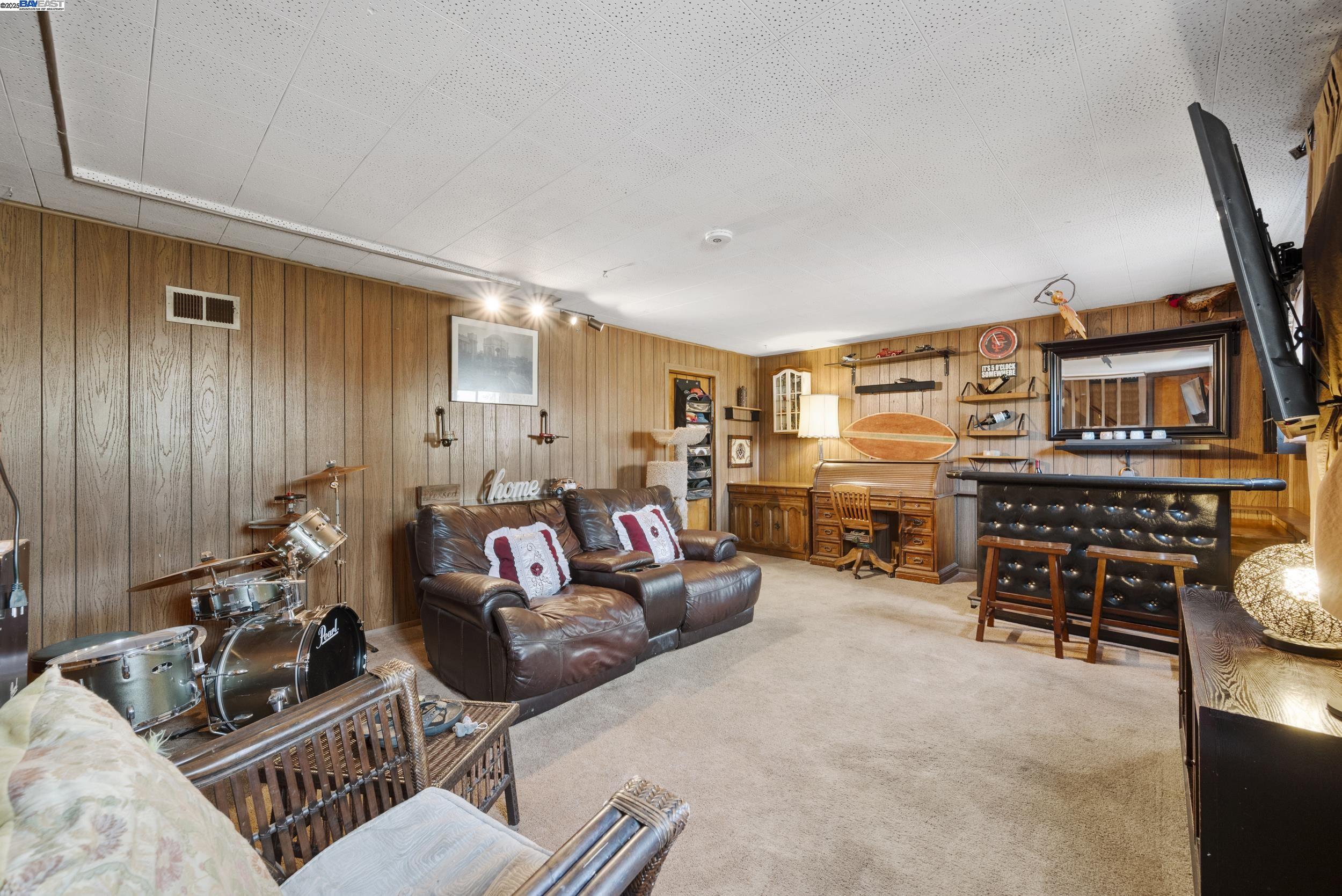 Detail Gallery Image 25 of 38 For 412 Alhambra Rd, South San Francisco,  CA 94080 - 3 Beds | 1 Baths