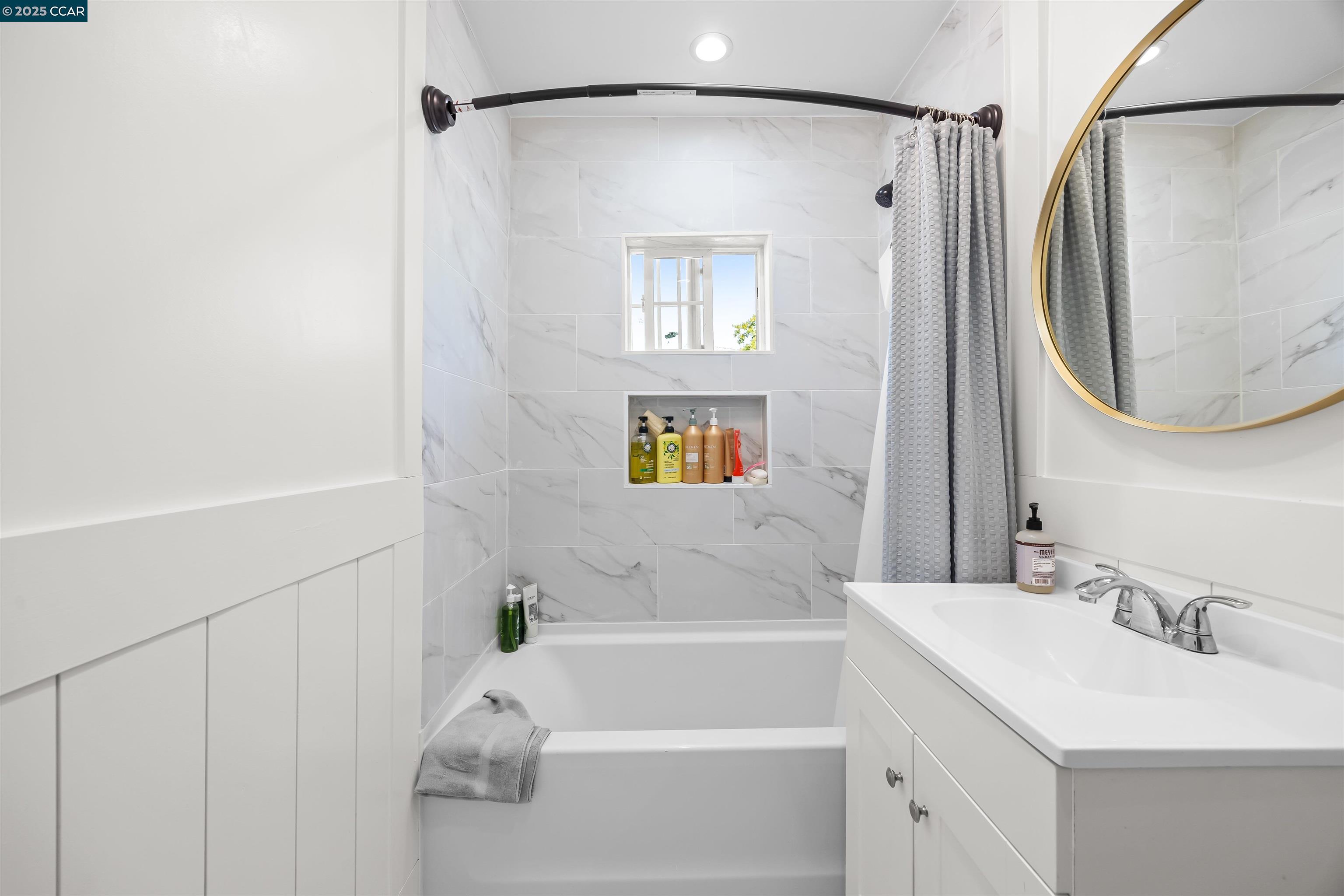 Detail Gallery Image 21 of 25 For 1912 W Wilshire Ave, Santa Ana,  CA 92704 - 3 Beds | 2 Baths