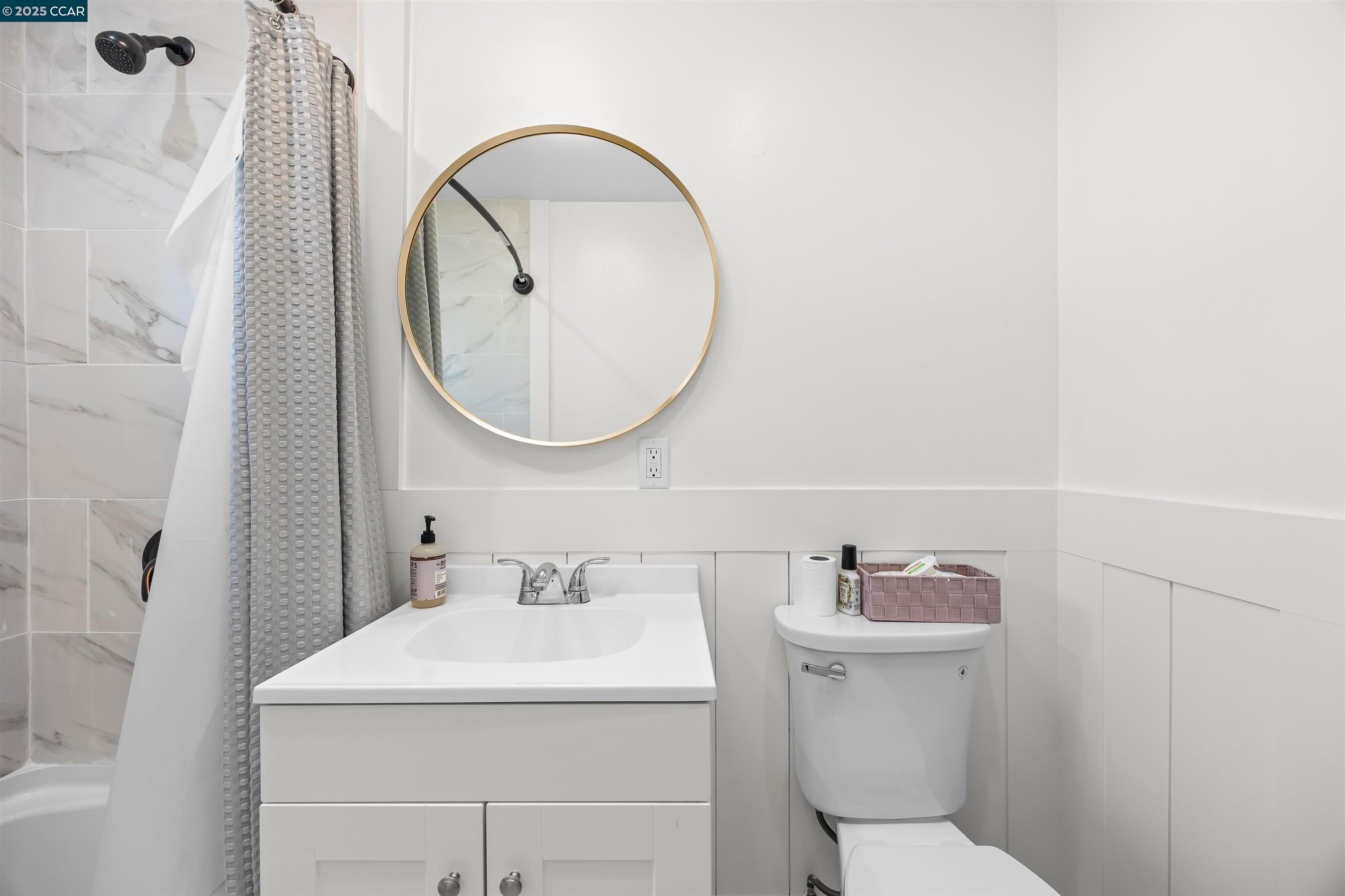 Detail Gallery Image 23 of 25 For 1912 W Wilshire Ave, Santa Ana,  CA 92704 - 3 Beds | 2 Baths
