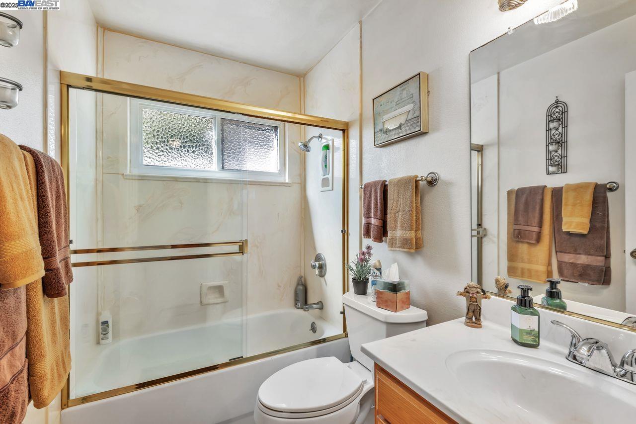 Detail Gallery Image 19 of 29 For 2404 Maraschino Pl, Union City,  CA 94587 - 3 Beds | 2 Baths