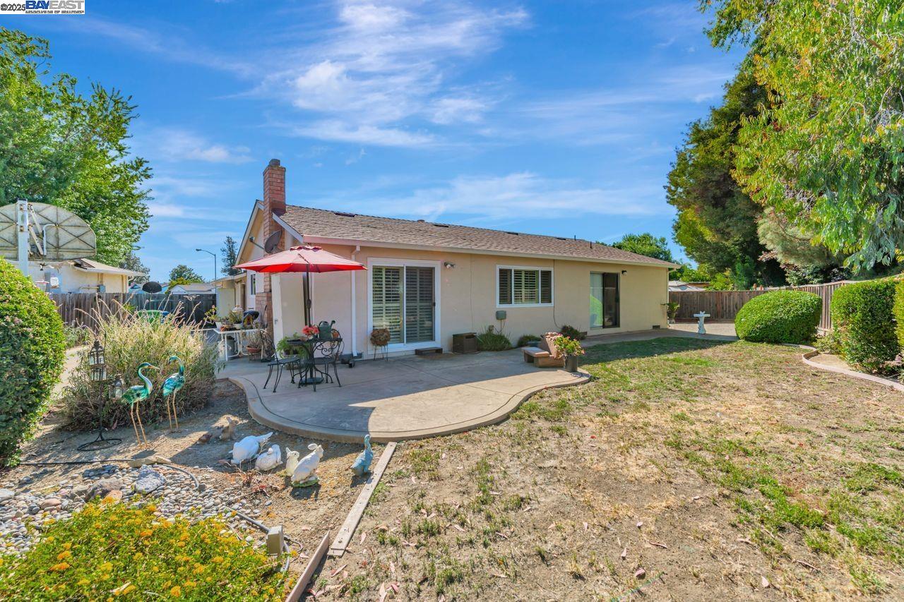 Detail Gallery Image 25 of 29 For 2404 Maraschino Pl, Union City,  CA 94587 - 3 Beds | 2 Baths