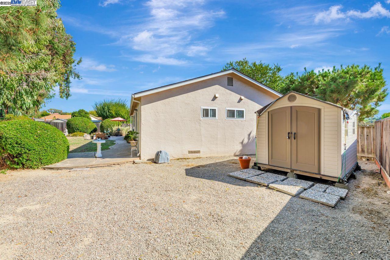 Detail Gallery Image 28 of 29 For 2404 Maraschino Pl, Union City,  CA 94587 - 3 Beds | 2 Baths