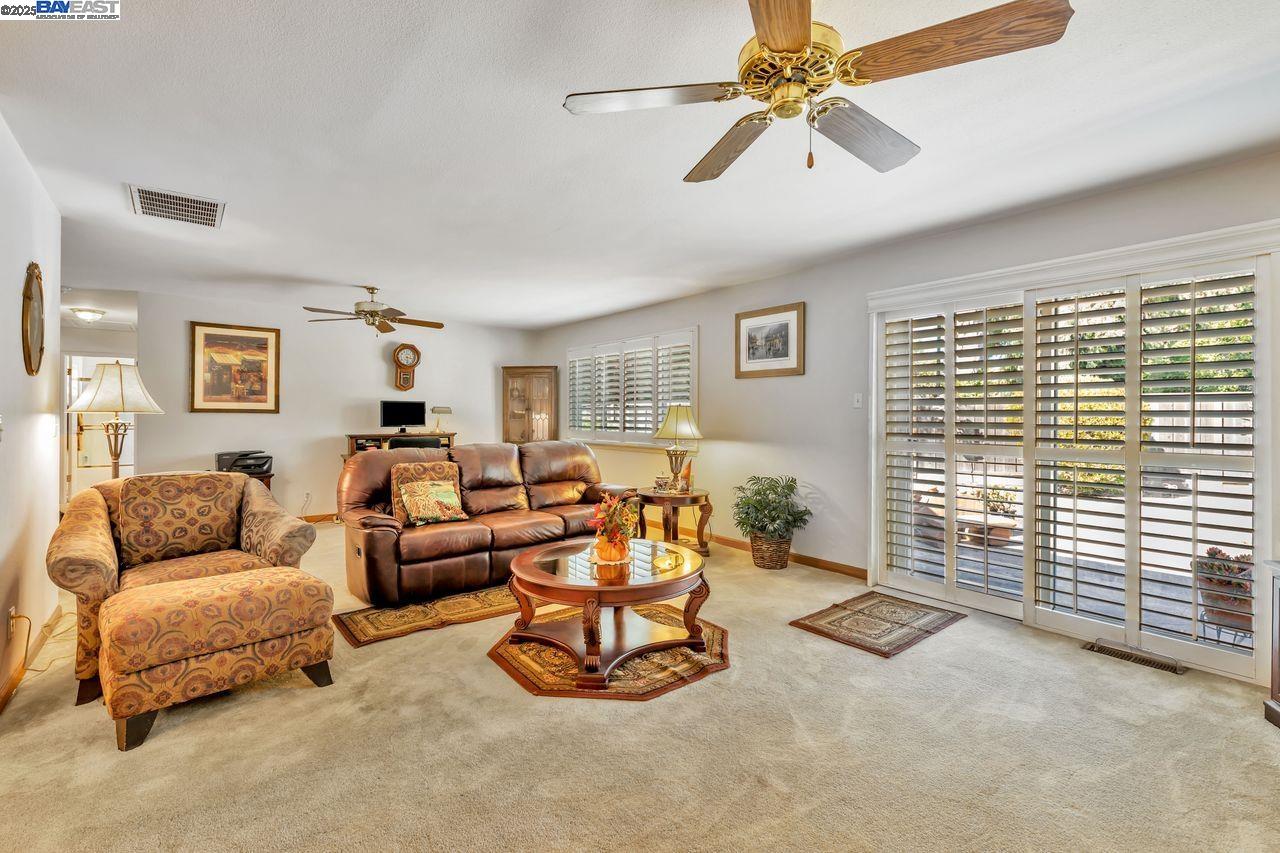 Detail Gallery Image 8 of 29 For 2404 Maraschino Pl, Union City,  CA 94587 - 3 Beds | 2 Baths