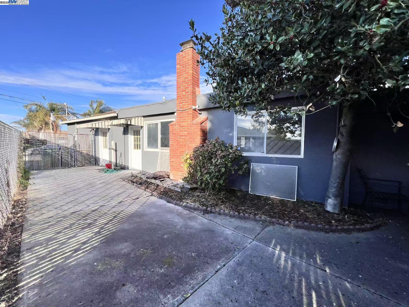 Detail Gallery Image 17 of 20 For 1766 via Redondo, San Lorenzo,  CA 94580 - 3 Beds | 1/1 Baths
