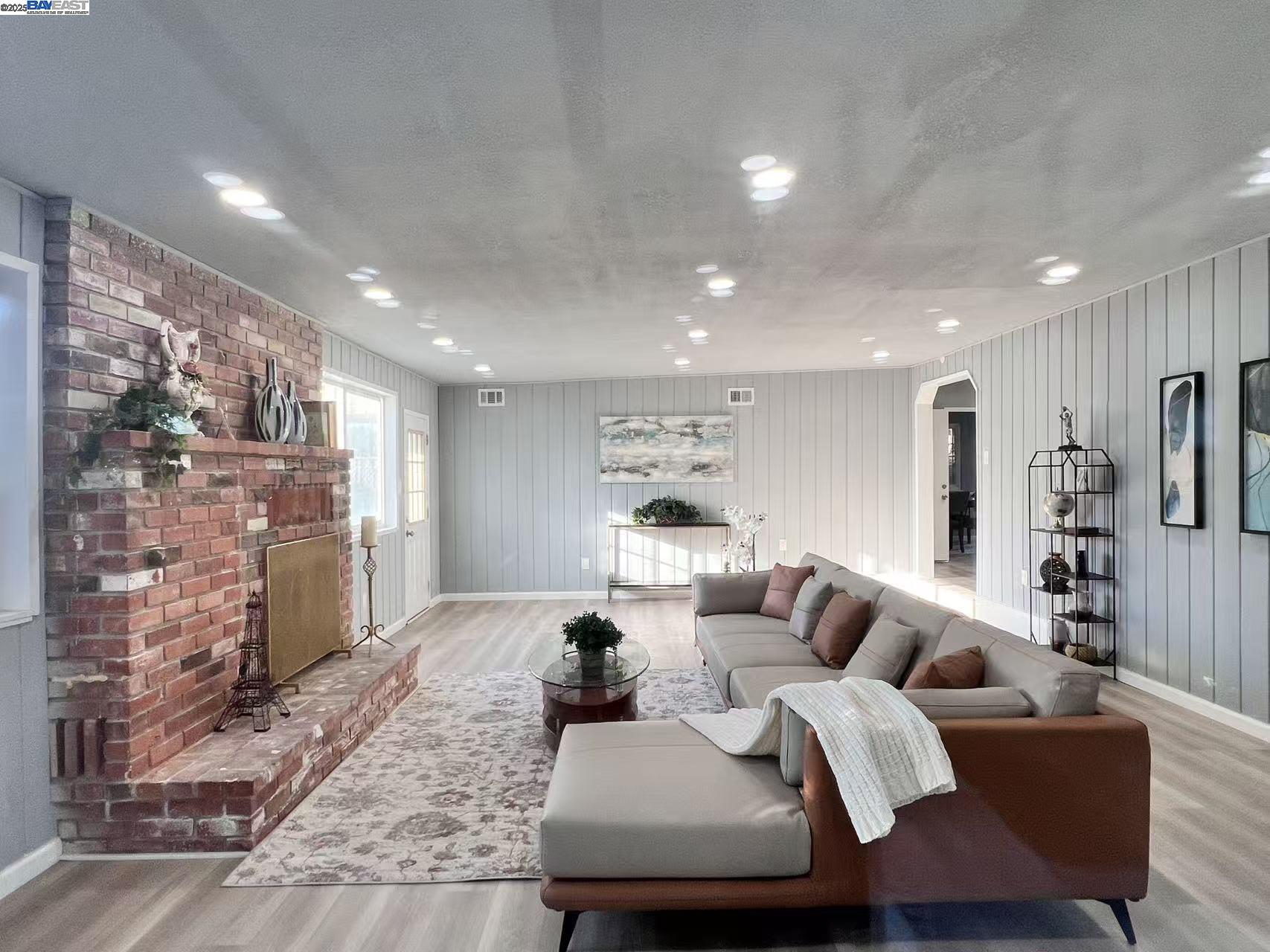 Detail Gallery Image 5 of 20 For 1766 via Redondo, San Lorenzo,  CA 94580 - 3 Beds | 1/1 Baths