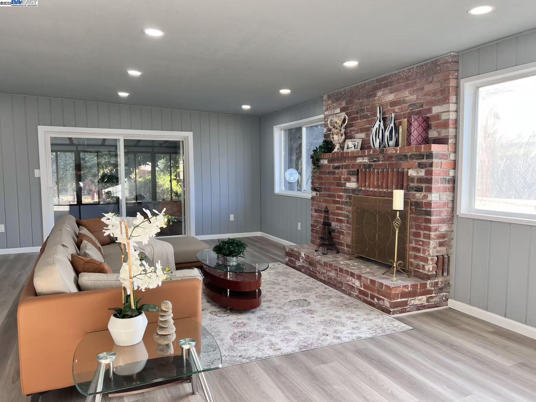 Detail Gallery Image 6 of 20 For 1766 via Redondo, San Lorenzo,  CA 94580 - 3 Beds | 1/1 Baths