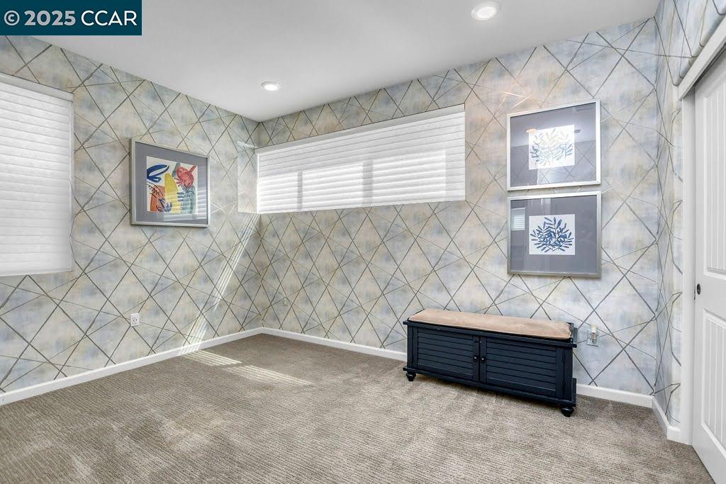 Detail Gallery Image 7 of 60 For 2957 Valley of Hearts, San Jose,  CA 95136 - 4 Beds | 3/1 Baths