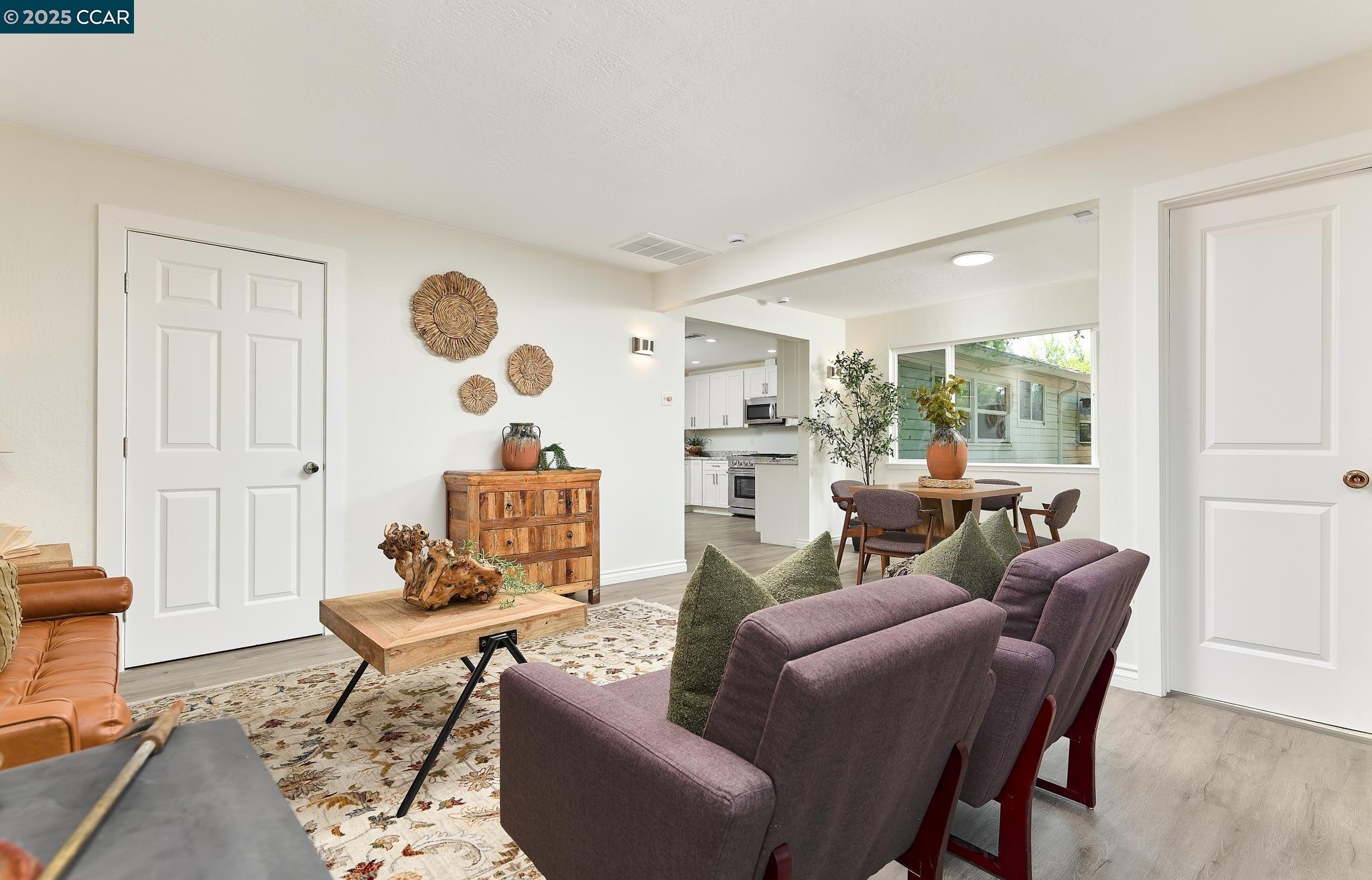 Detail Gallery Image 17 of 33 For 1555 Ayers Rd, Concord,  CA 94521 - 3 Beds | 2 Baths
