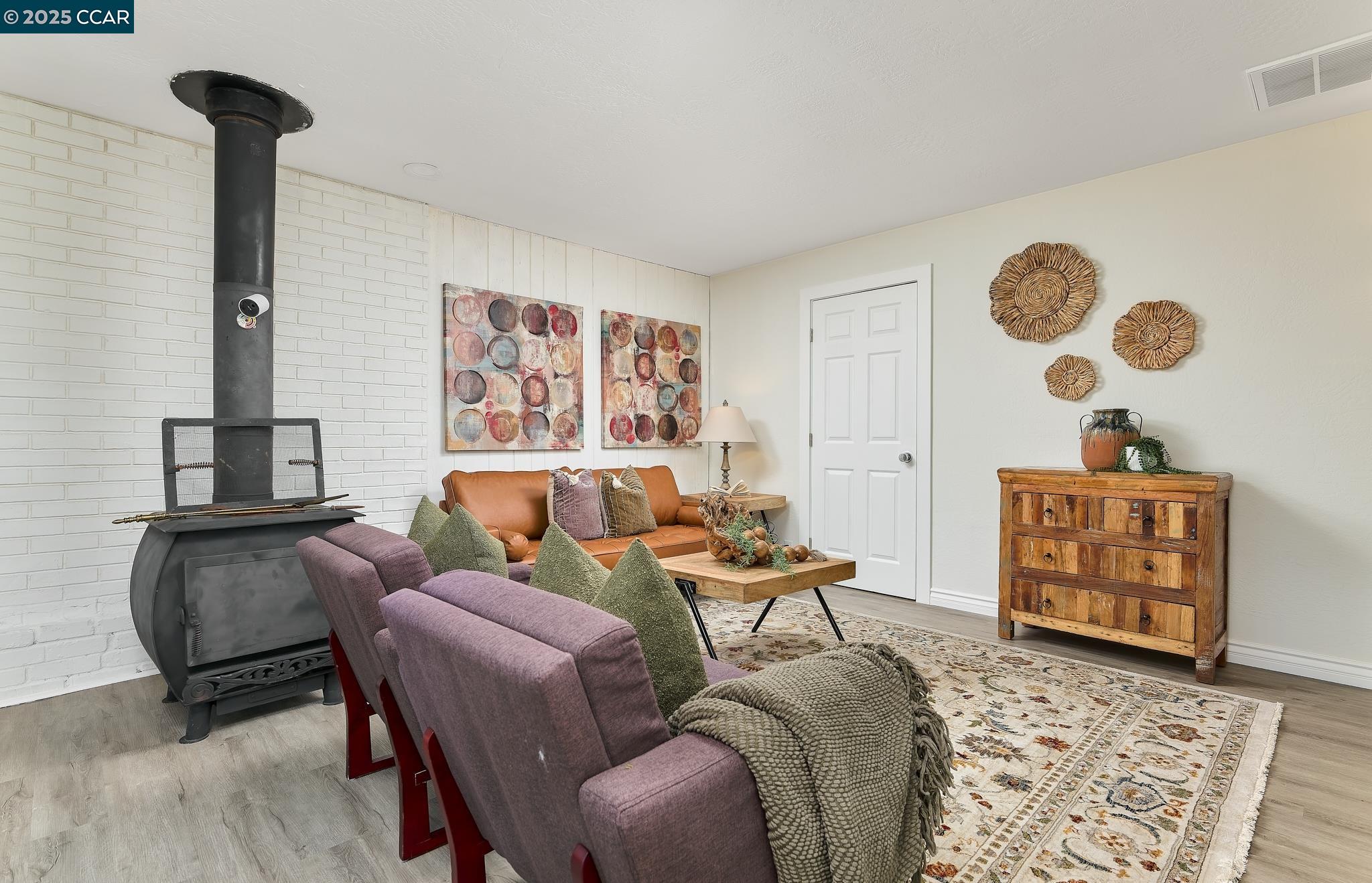 Detail Gallery Image 18 of 33 For 1555 Ayers Rd, Concord,  CA 94521 - 3 Beds | 2 Baths