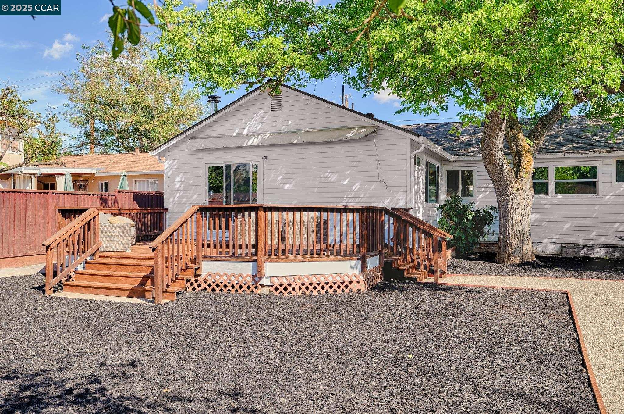 Detail Gallery Image 27 of 33 For 1555 Ayers Rd, Concord,  CA 94521 - 3 Beds | 2 Baths