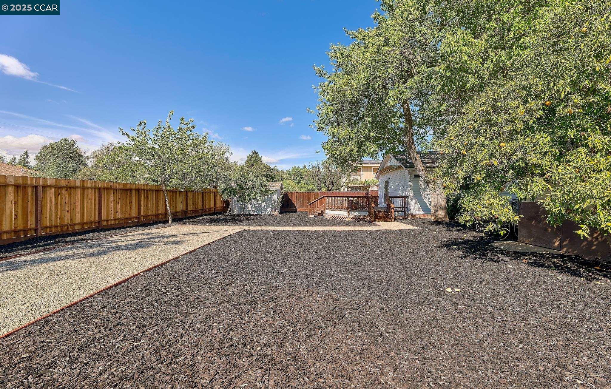 Detail Gallery Image 31 of 33 For 1555 Ayers Rd, Concord,  CA 94521 - 3 Beds | 2 Baths
