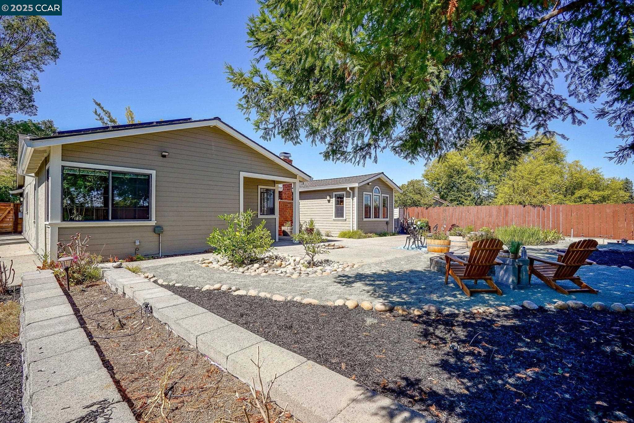 Detail Gallery Image 26 of 30 For 2411 Pinon Ct, Martinez,  CA 94553 - 3 Beds | 2 Baths