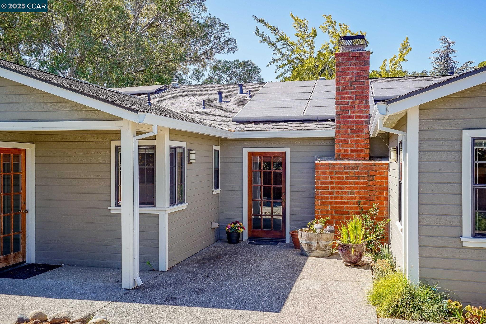 Detail Gallery Image 28 of 30 For 2411 Pinon Ct, Martinez,  CA 94553 - 3 Beds | 2 Baths