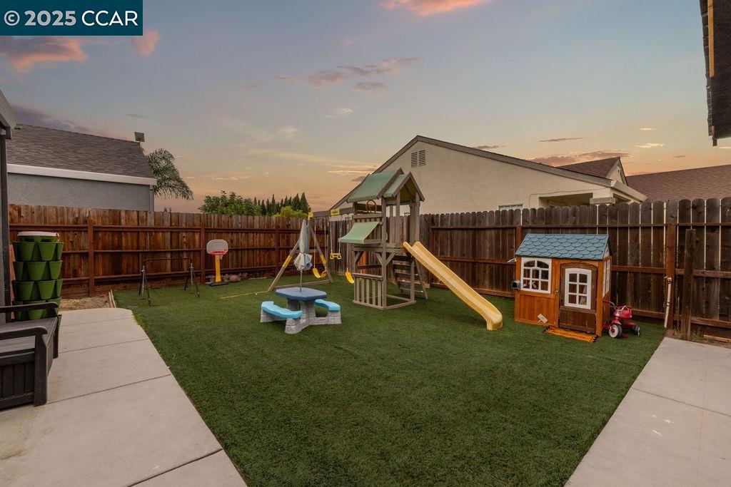 Detail Gallery Image 29 of 36 For 674 Christensen Way, Rio Vista,  CA 94571 - 3 Beds | 2 Baths