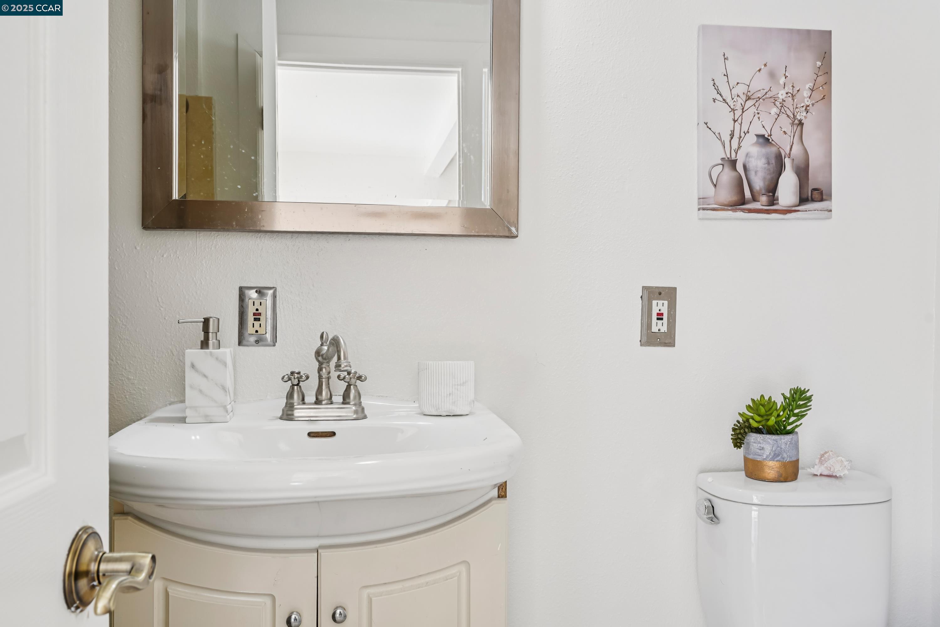 Detail Gallery Image 22 of 31 For 2838 Loma Vista Ave, Concord,  CA 94520 - 3 Beds | 2 Baths