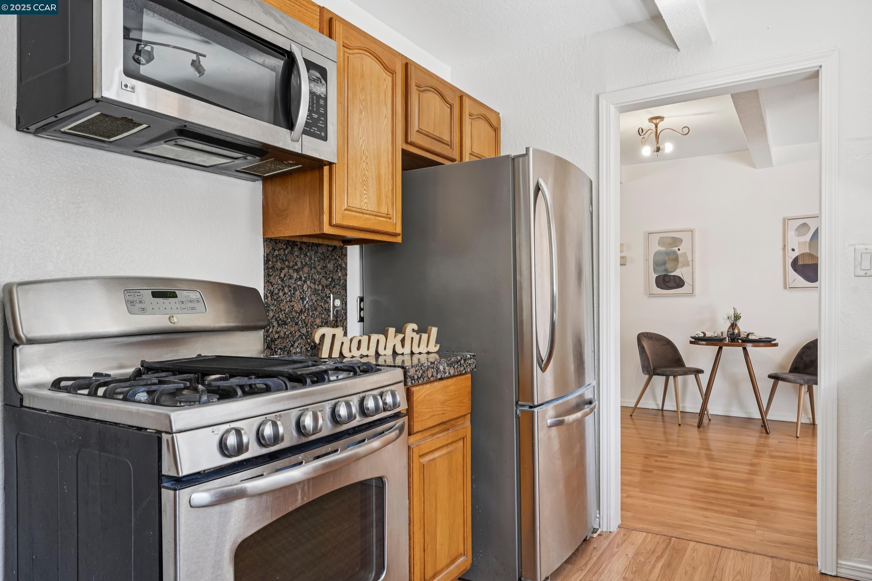 Detail Gallery Image 10 of 31 For 2838 Loma Vista Ave, Concord,  CA 94520 - 3 Beds | 2 Baths