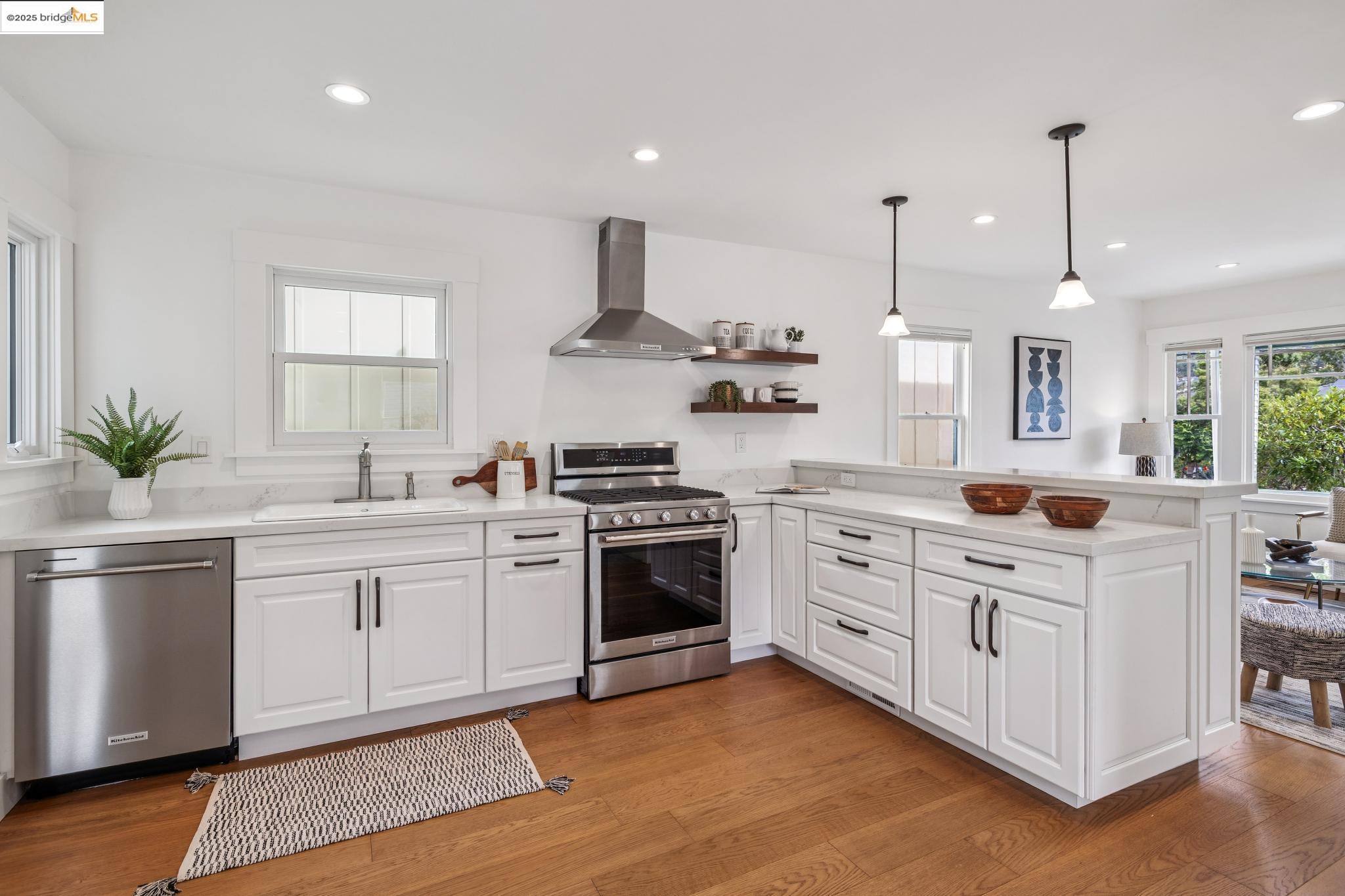Detail Gallery Image 15 of 50 For 617 Everett St, El Cerrito,  CA 94530 - 3 Beds | 2/1 Baths