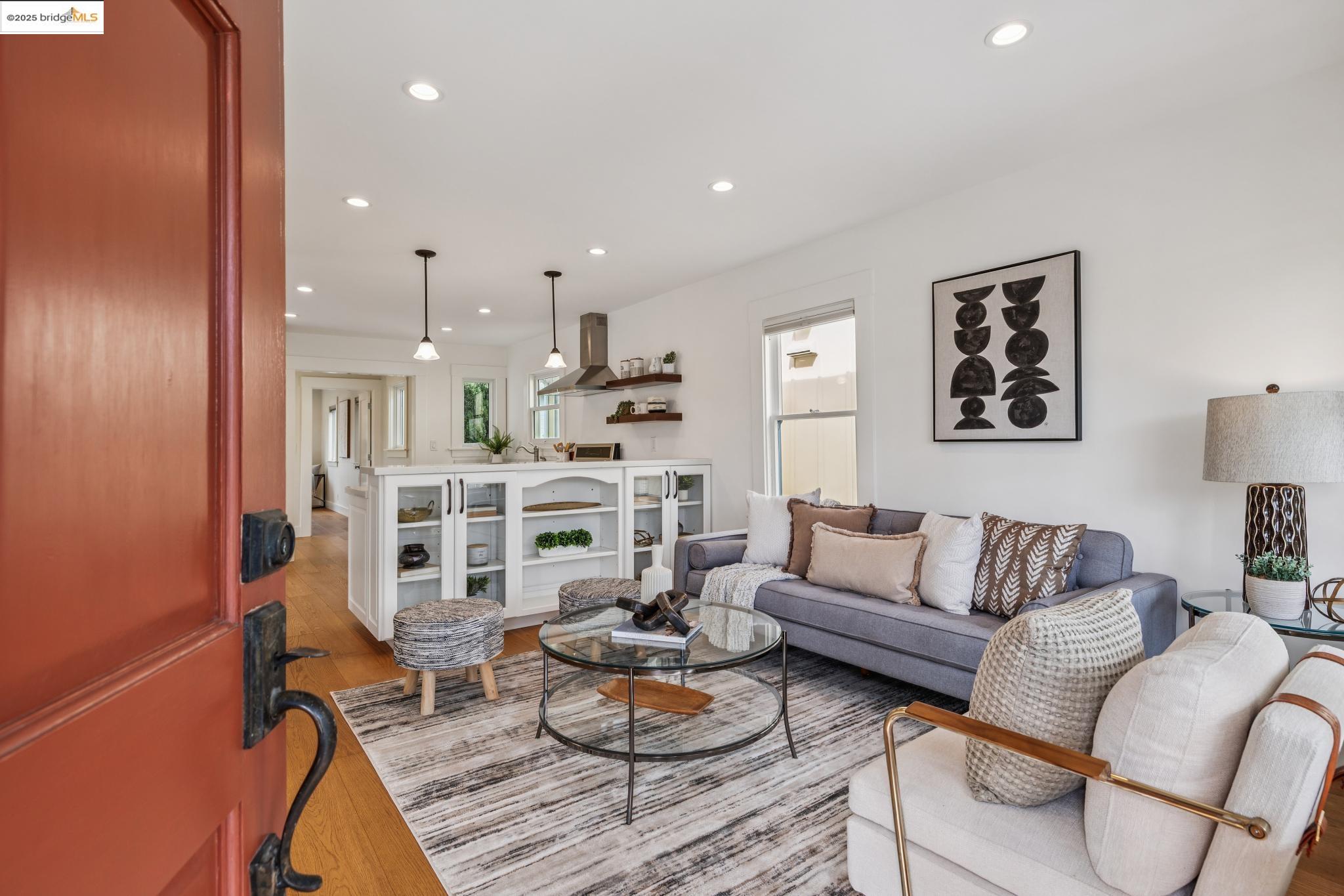 Detail Gallery Image 4 of 50 For 617 Everett St, El Cerrito,  CA 94530 - 3 Beds | 2/1 Baths