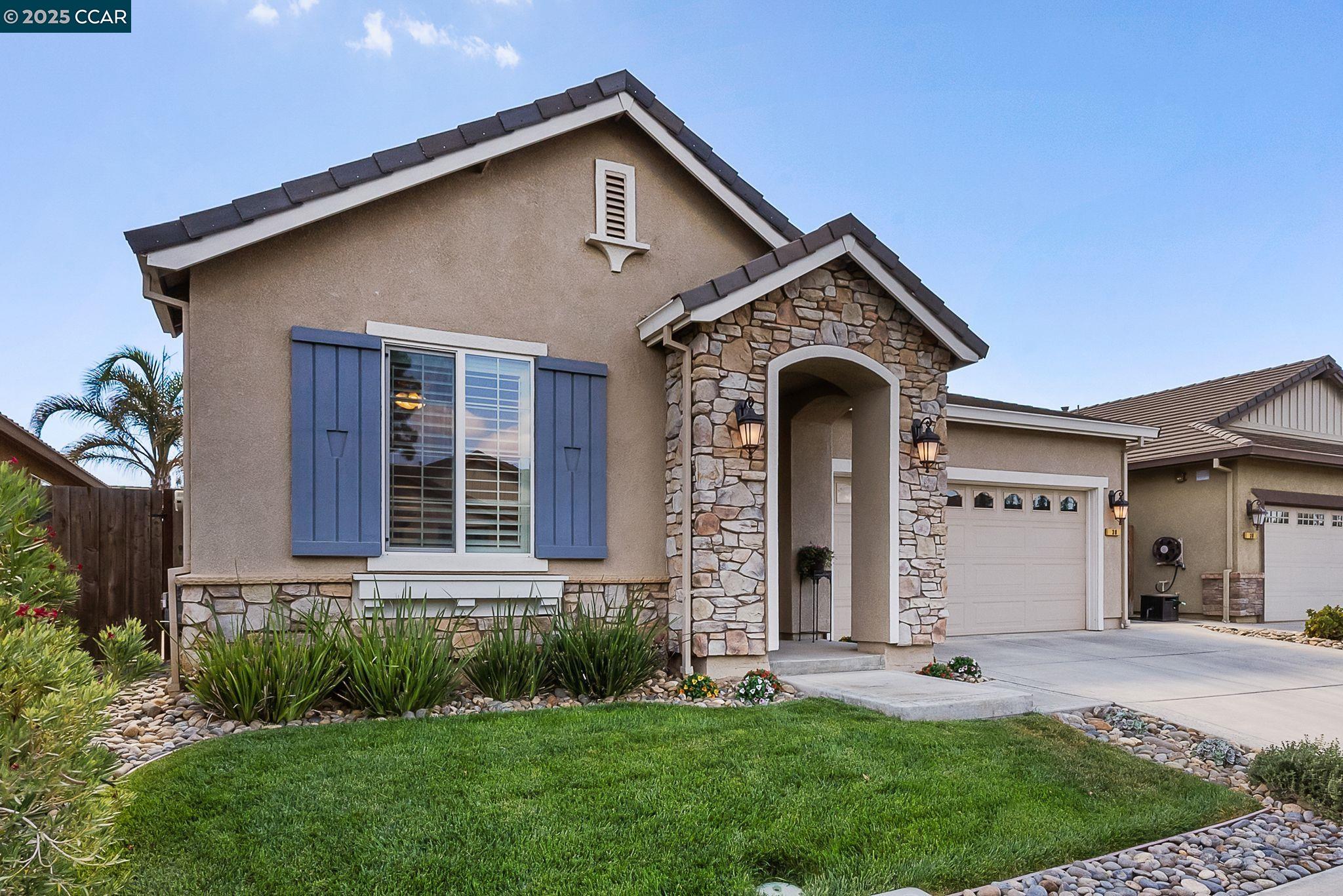 Detail Gallery Image 2 of 44 For 38 Outrigger Way, Discovery Bay,  CA 94505 - 3 Beds | 2 Baths