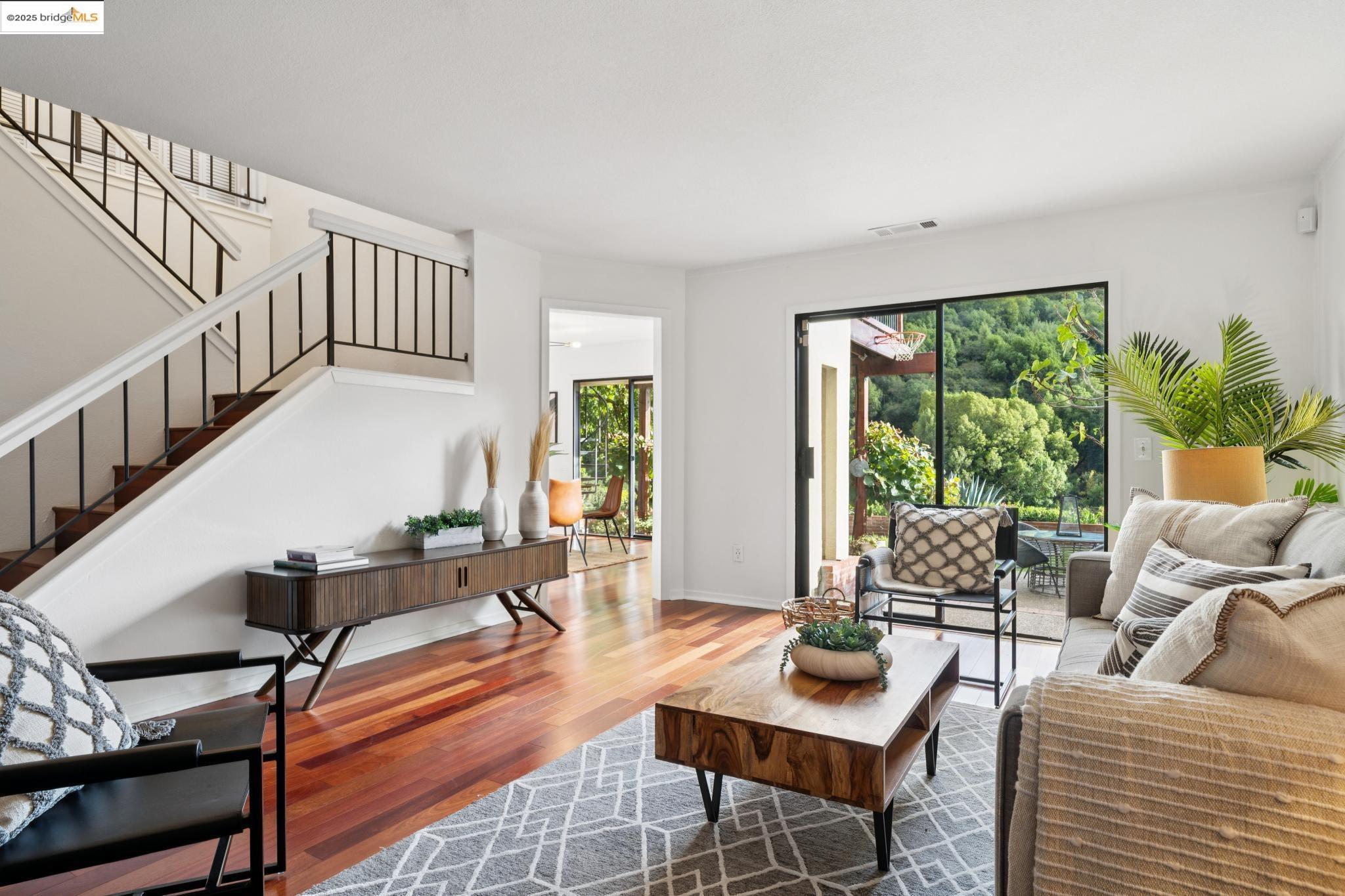 Detail Gallery Image 13 of 49 For 28149 Riggs Ct, Hayward,  CA 94542 - 3 Beds | 2/1 Baths