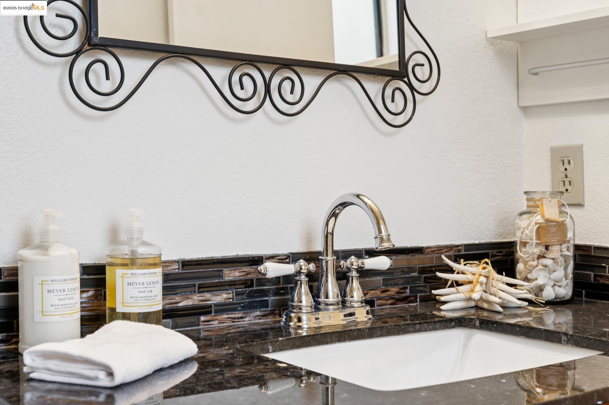Detail Gallery Image 35 of 49 For 28149 Riggs Ct, Hayward,  CA 94542 - 3 Beds | 2/1 Baths