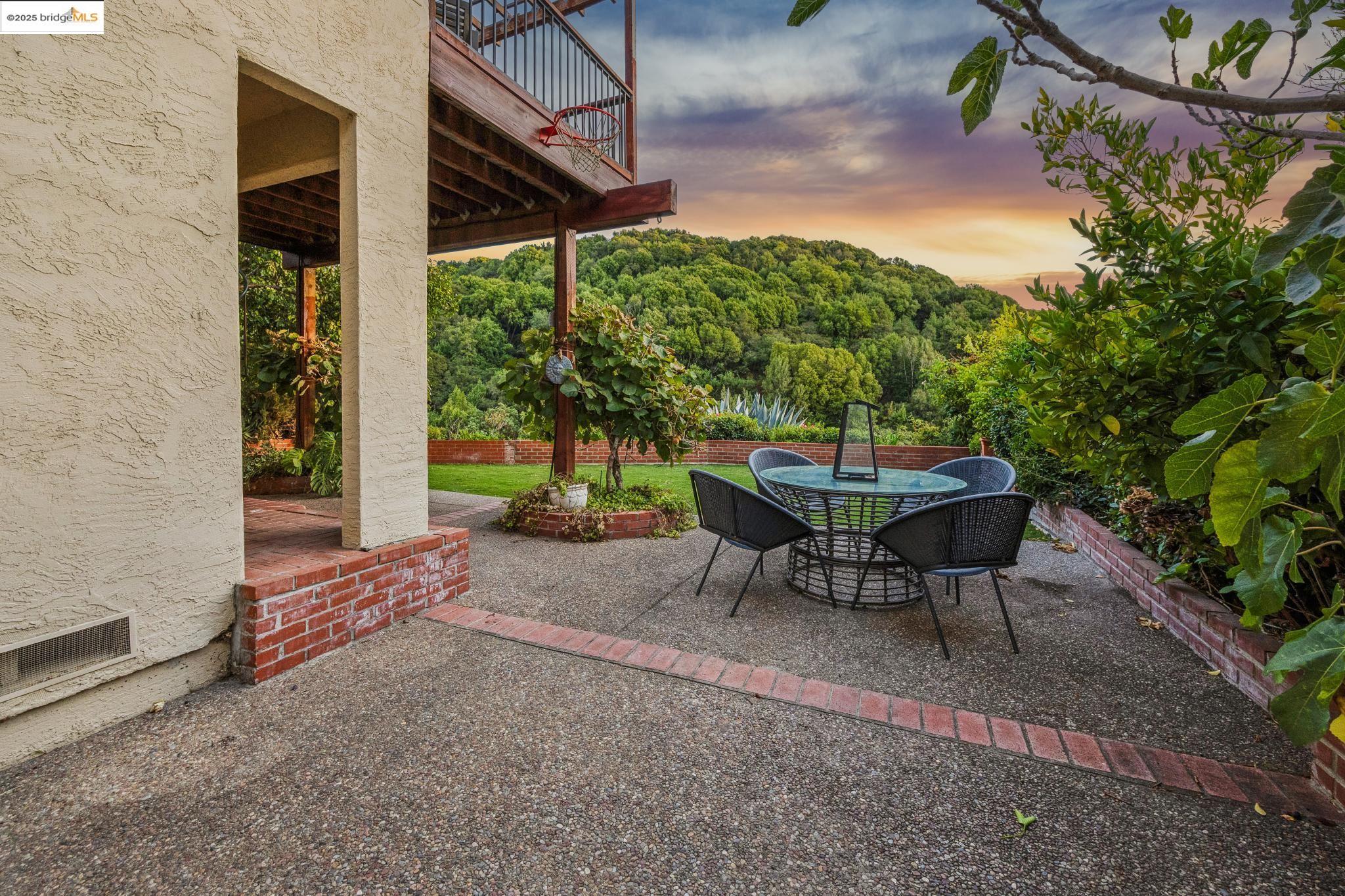 Detail Gallery Image 42 of 49 For 28149 Riggs Ct, Hayward,  CA 94542 - 3 Beds | 2/1 Baths