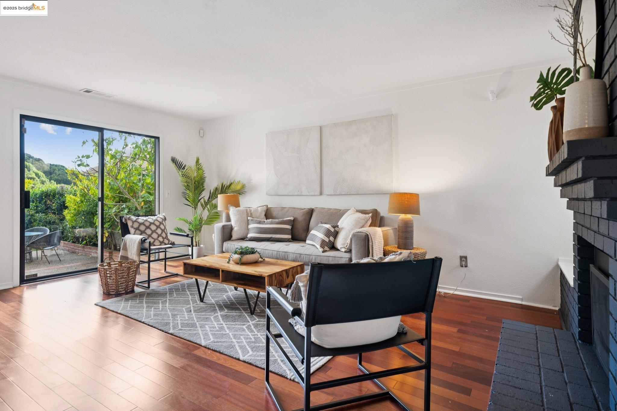 Detail Gallery Image 9 of 49 For 28149 Riggs Ct, Hayward,  CA 94542 - 3 Beds | 2/1 Baths