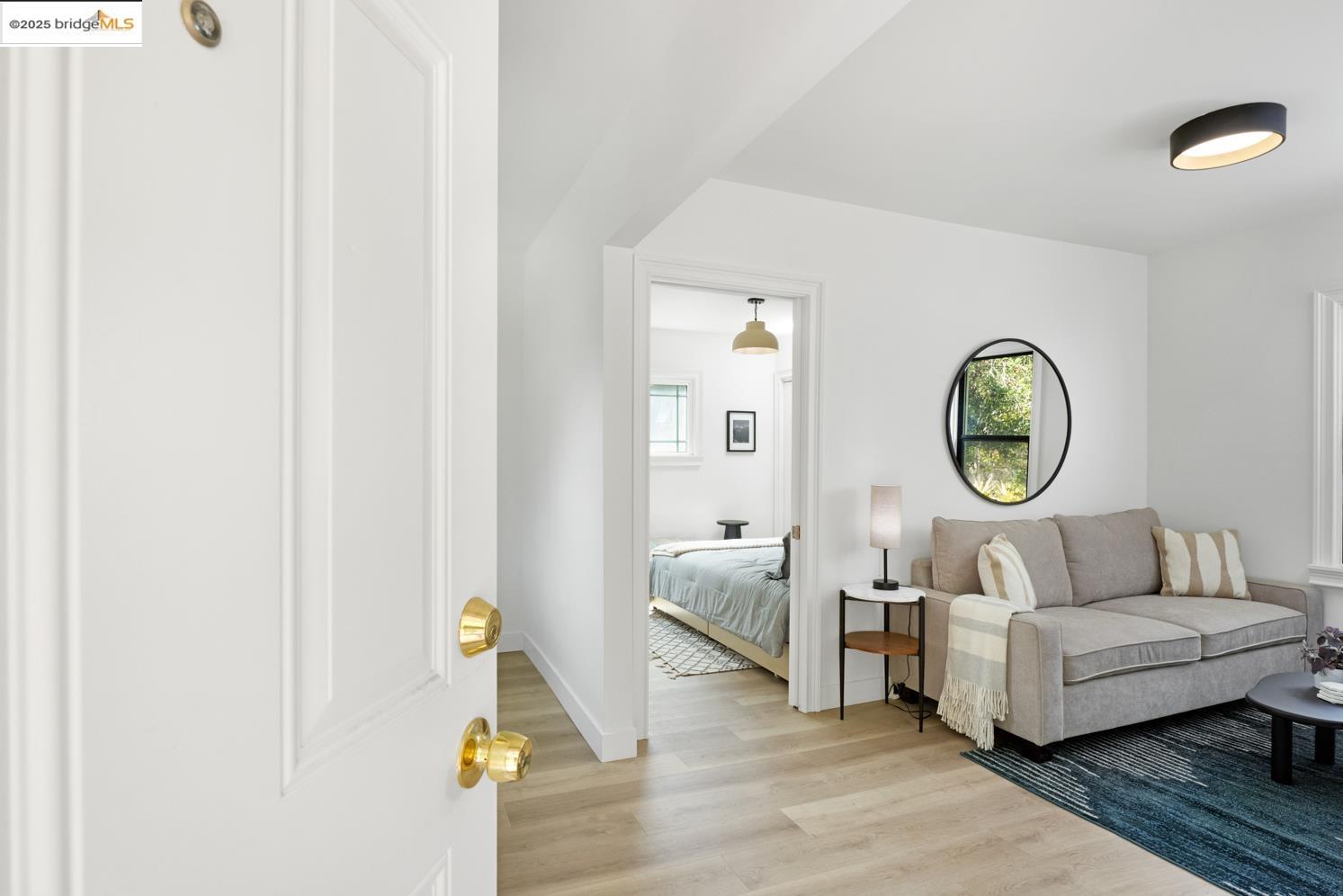 Detail Gallery Image 1 of 22 For 846 Mandana, Oakland,  CA 94610 - 1 Beds | 1 Baths