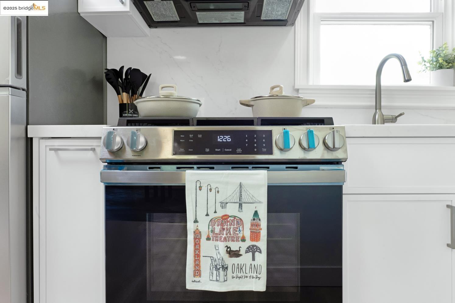 Detail Gallery Image 12 of 22 For 846 Mandana, Oakland,  CA 94610 - 1 Beds | 1 Baths