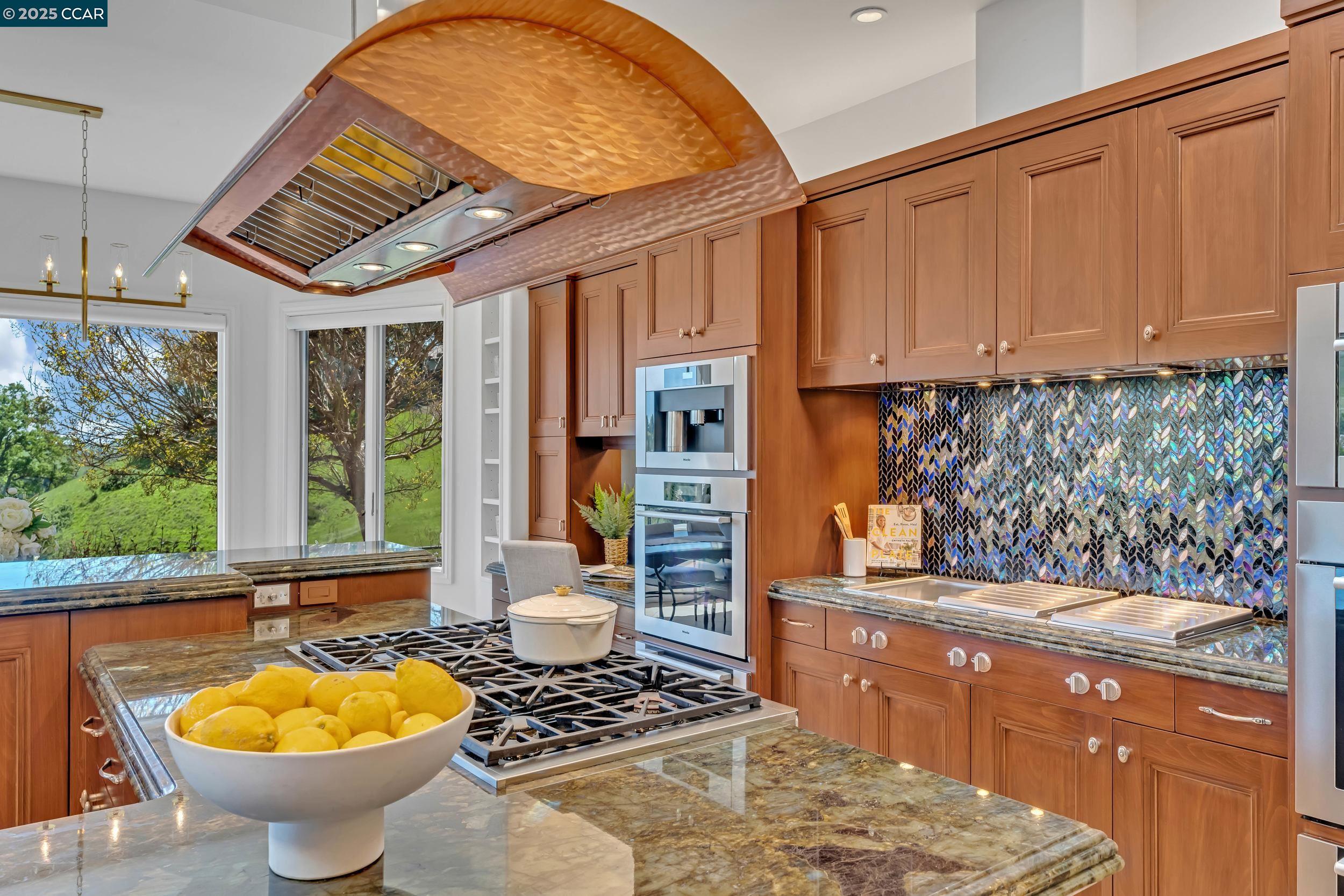 Detail Gallery Image 18 of 60 For 1121 Eagle Nest Ct, Danville,  CA 94506 - 5 Beds | 6/2 Baths