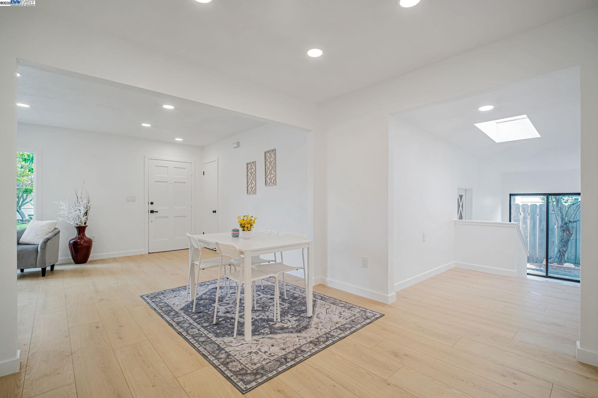 Detail Gallery Image 19 of 57 For 18760 Sandy Rd, Castro Valley,  CA 94546 - 3 Beds | 2 Baths