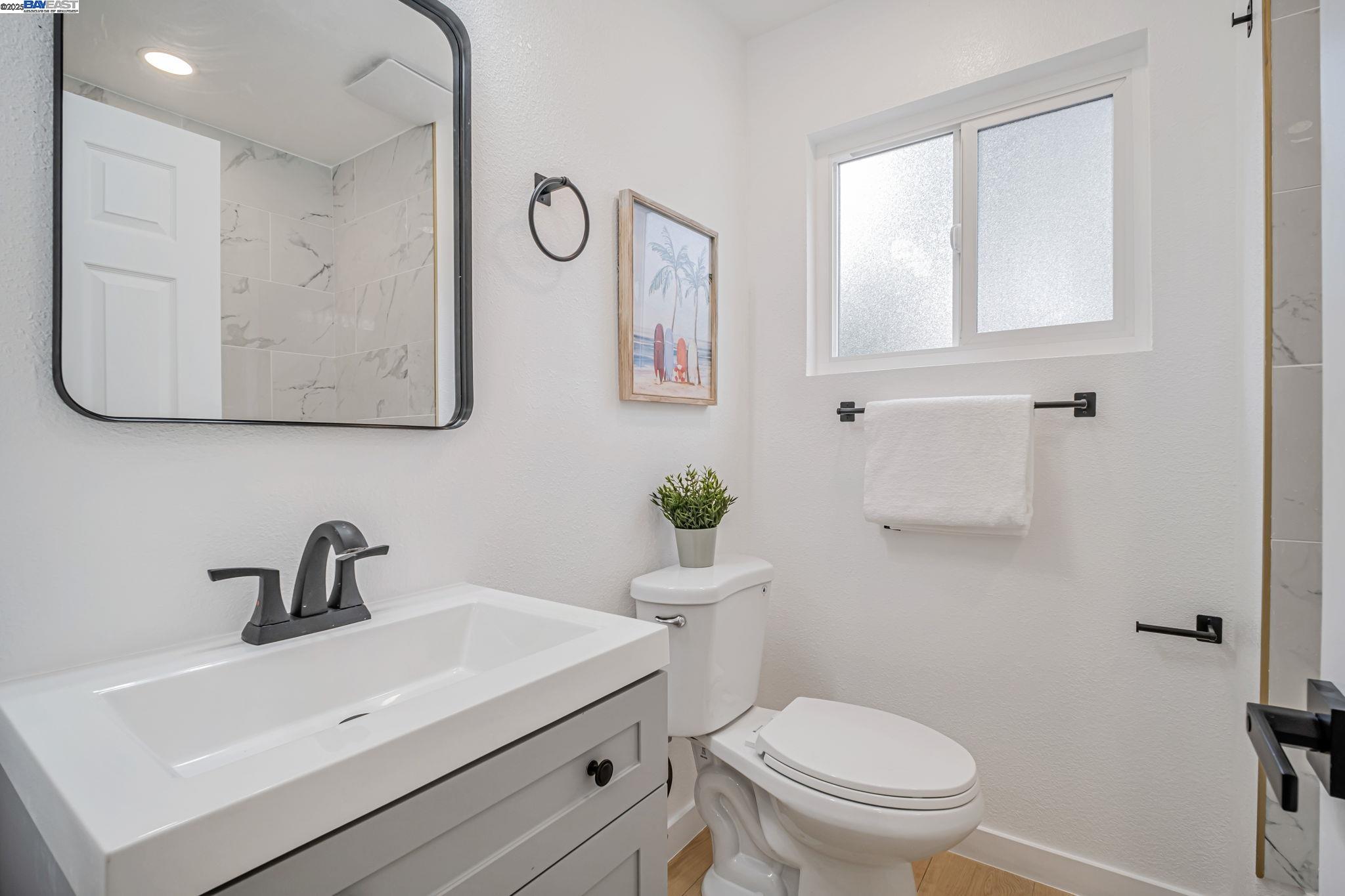 Detail Gallery Image 31 of 57 For 18760 Sandy Rd, Castro Valley,  CA 94546 - 3 Beds | 2 Baths