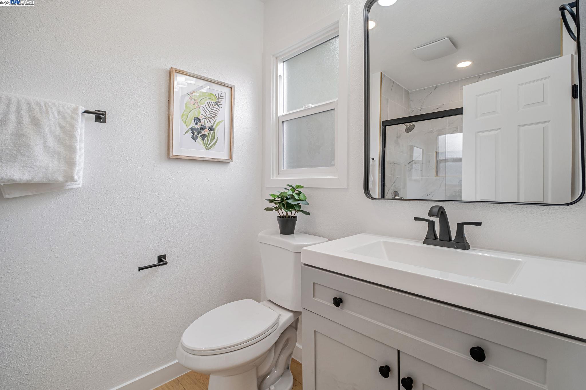 Detail Gallery Image 33 of 57 For 18760 Sandy Rd, Castro Valley,  CA 94546 - 3 Beds | 2 Baths