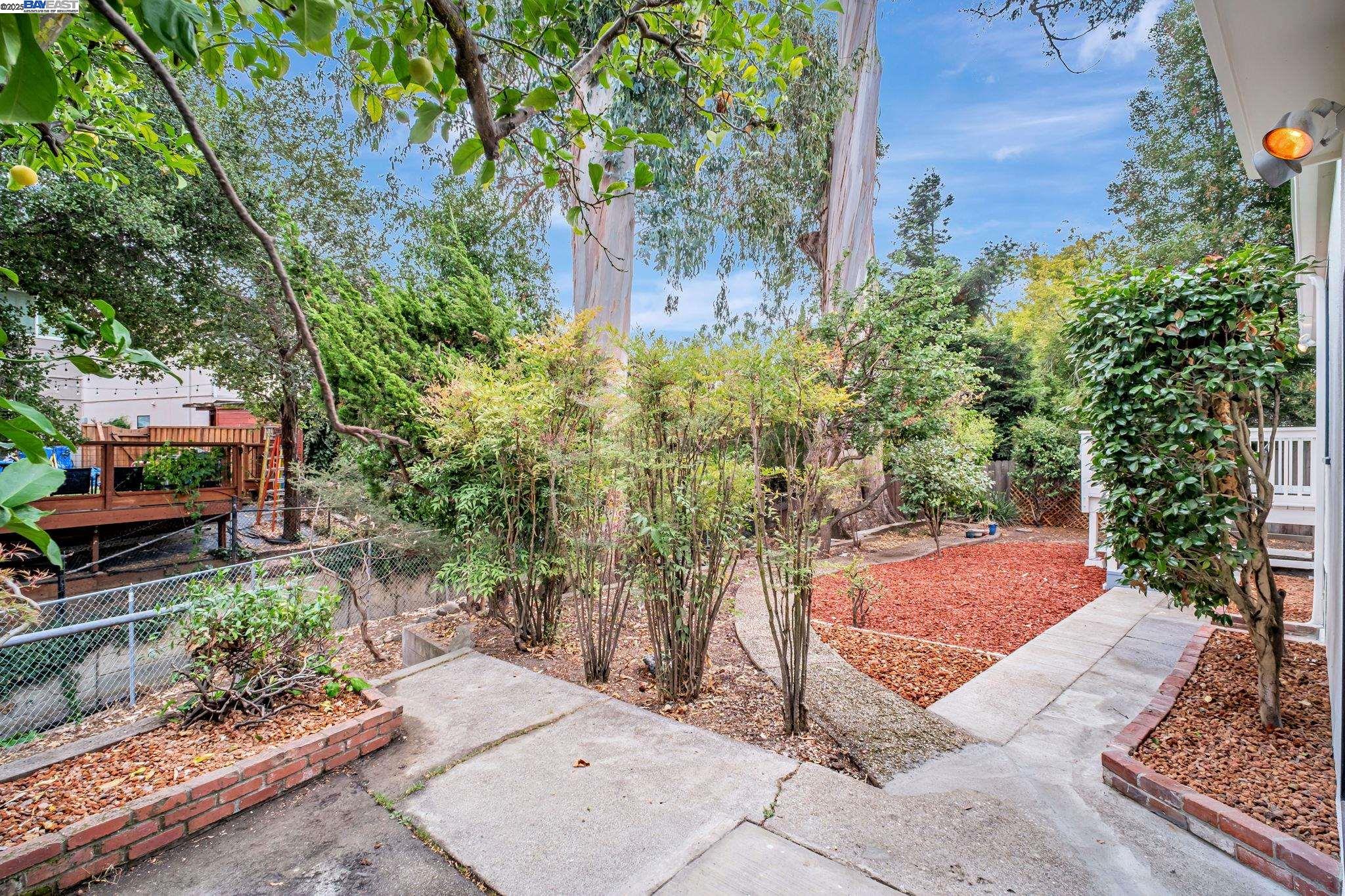 Detail Gallery Image 38 of 57 For 18760 Sandy Rd, Castro Valley,  CA 94546 - 3 Beds | 2 Baths