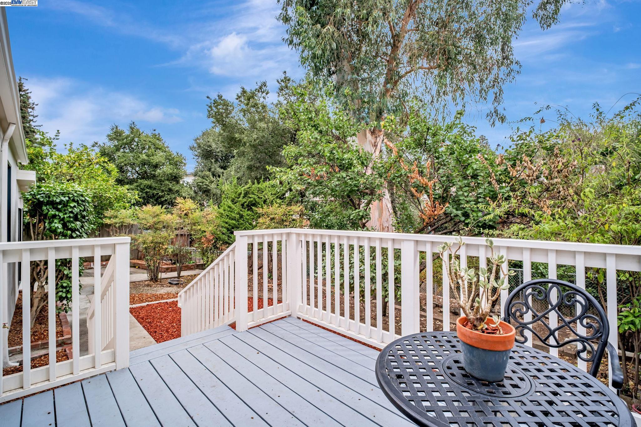 Detail Gallery Image 43 of 57 For 18760 Sandy Rd, Castro Valley,  CA 94546 - 3 Beds | 2 Baths