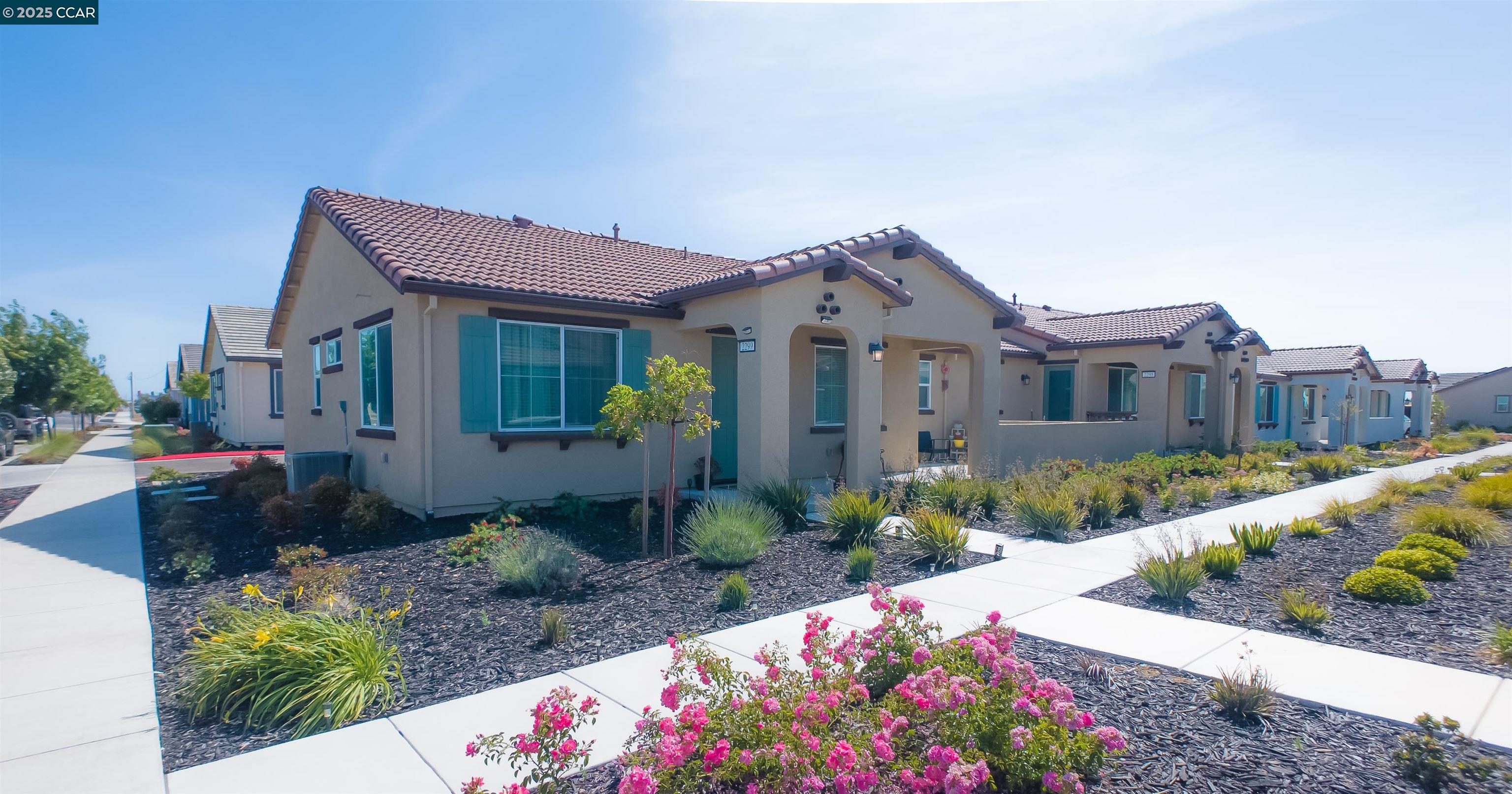 Detail Gallery Image 2 of 37 For 2299 Rustic Oak Ln, Rio Vista,  CA 94571 - 2 Beds | 2 Baths