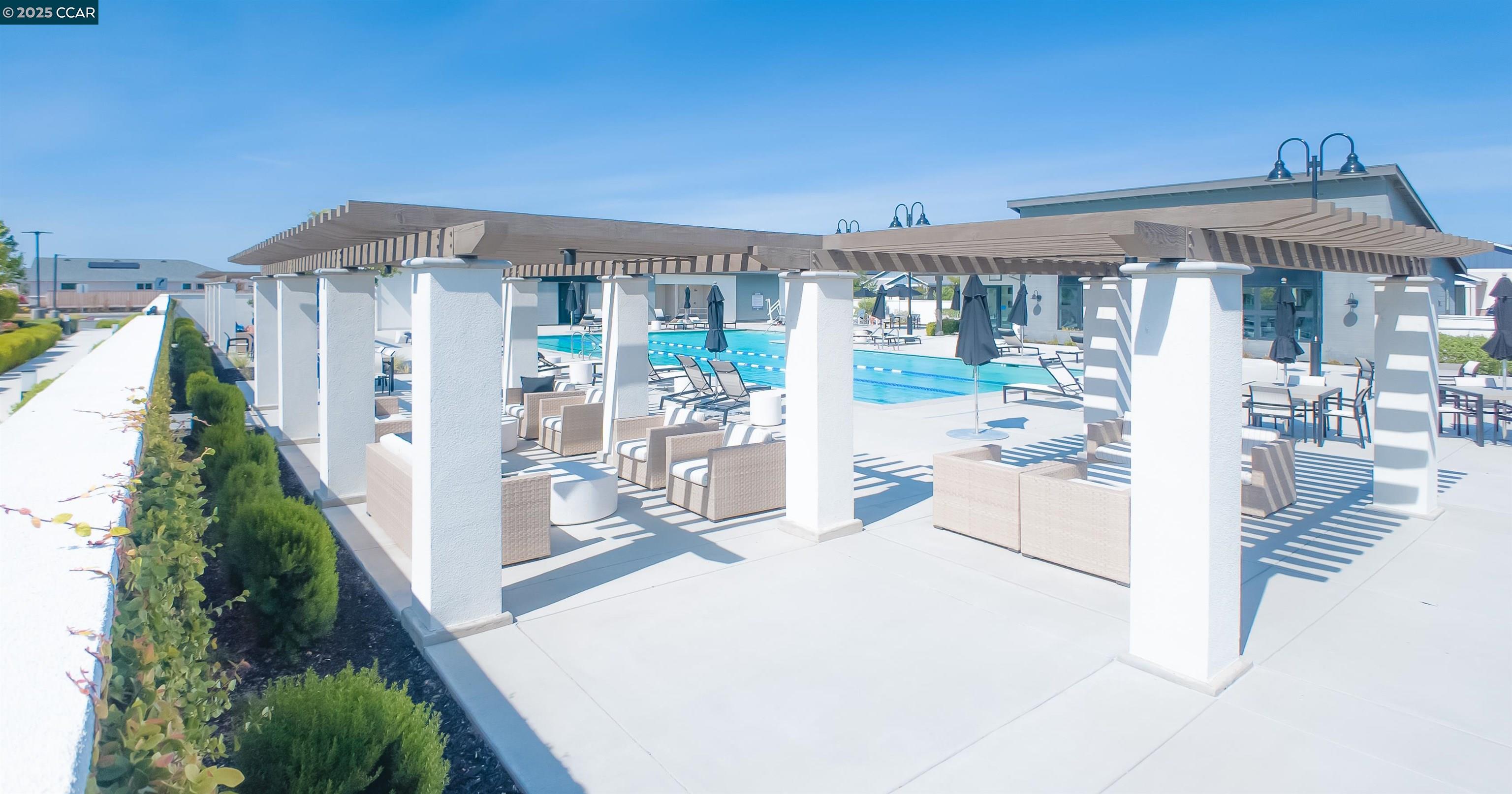 Detail Gallery Image 7 of 37 For 2299 Rustic Oak Ln, Rio Vista,  CA 94571 - 2 Beds | 2 Baths